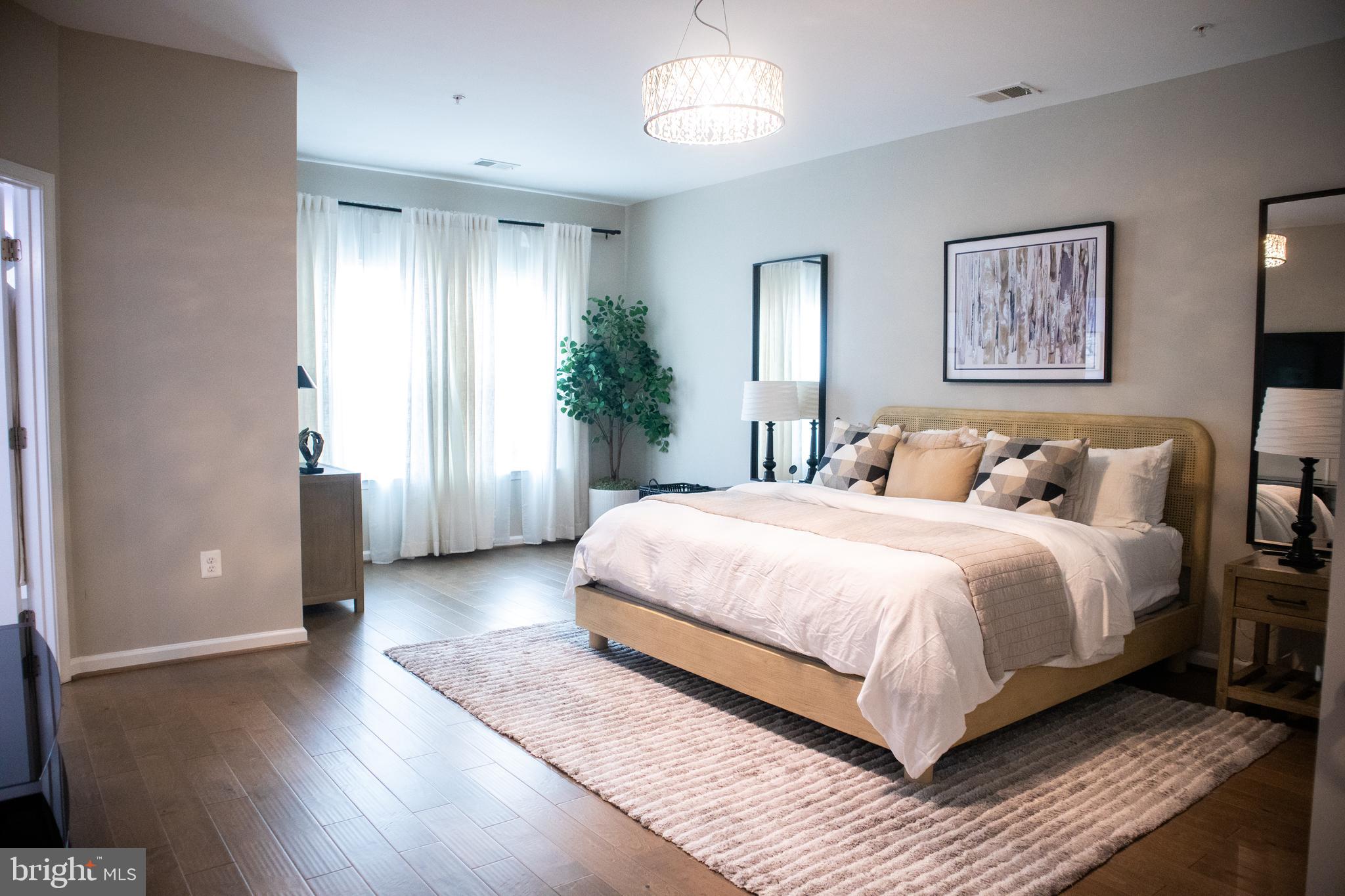 EDITORS PARK - Residential