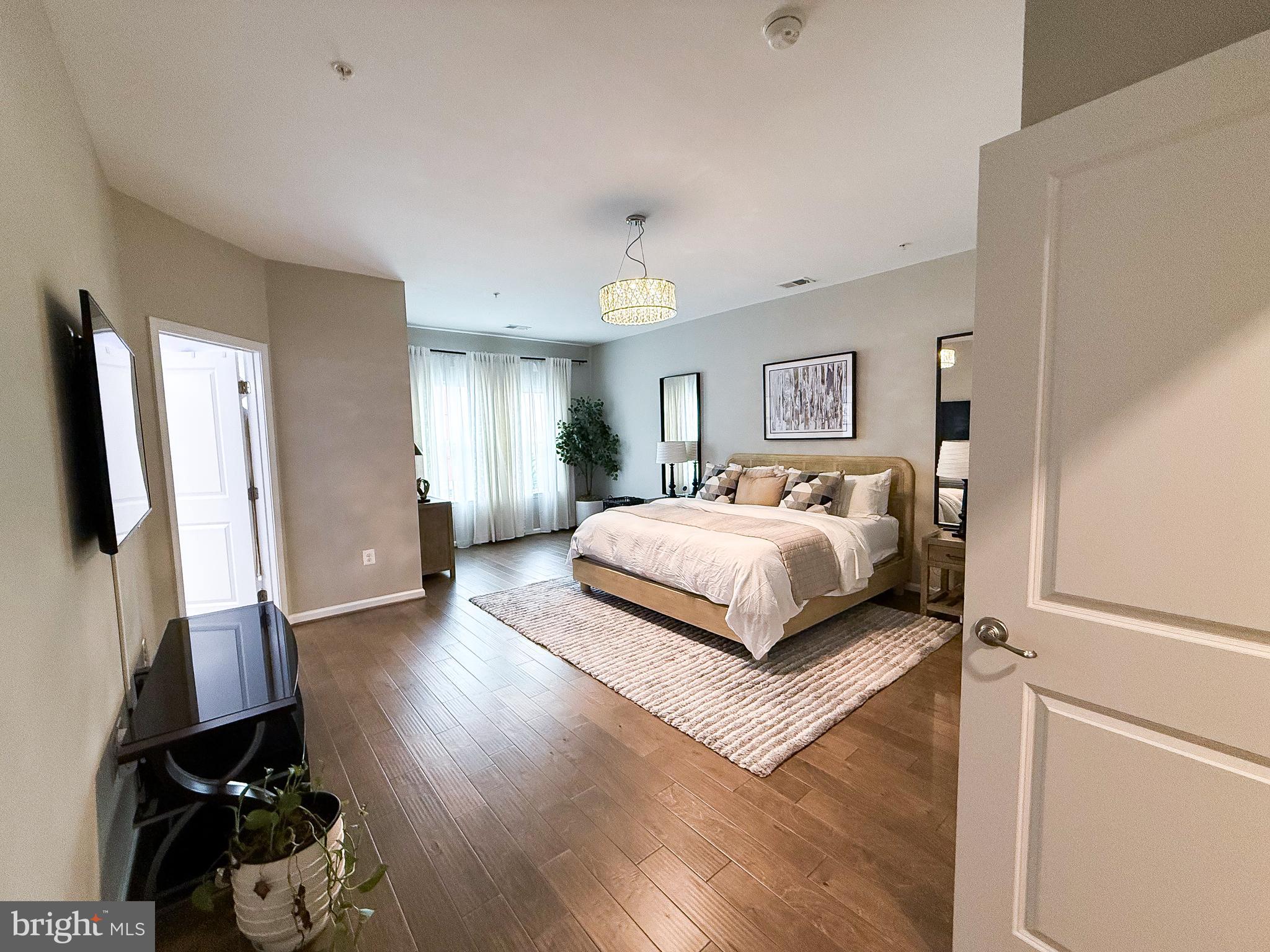 EDITORS PARK - Residential