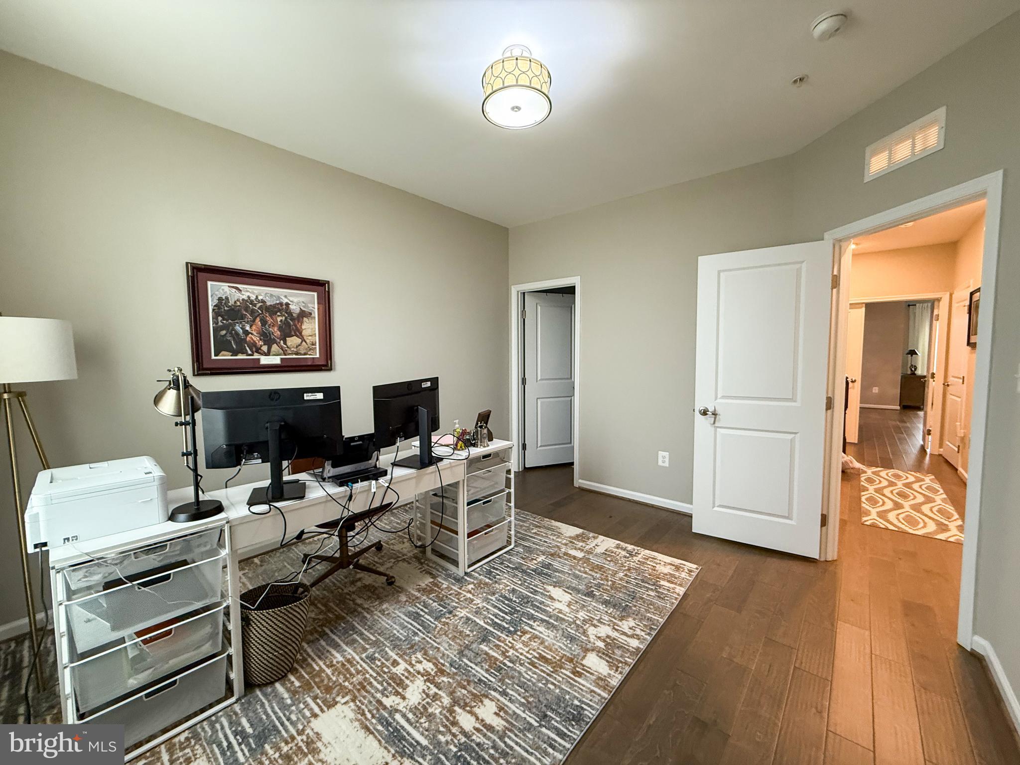 EDITORS PARK - Residential