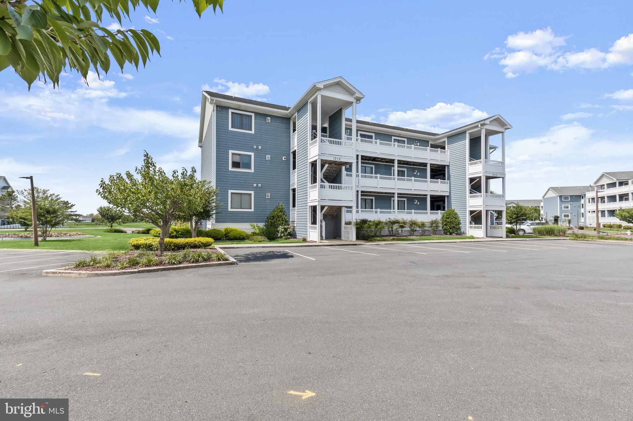 HARBOUR CLUB - Residential