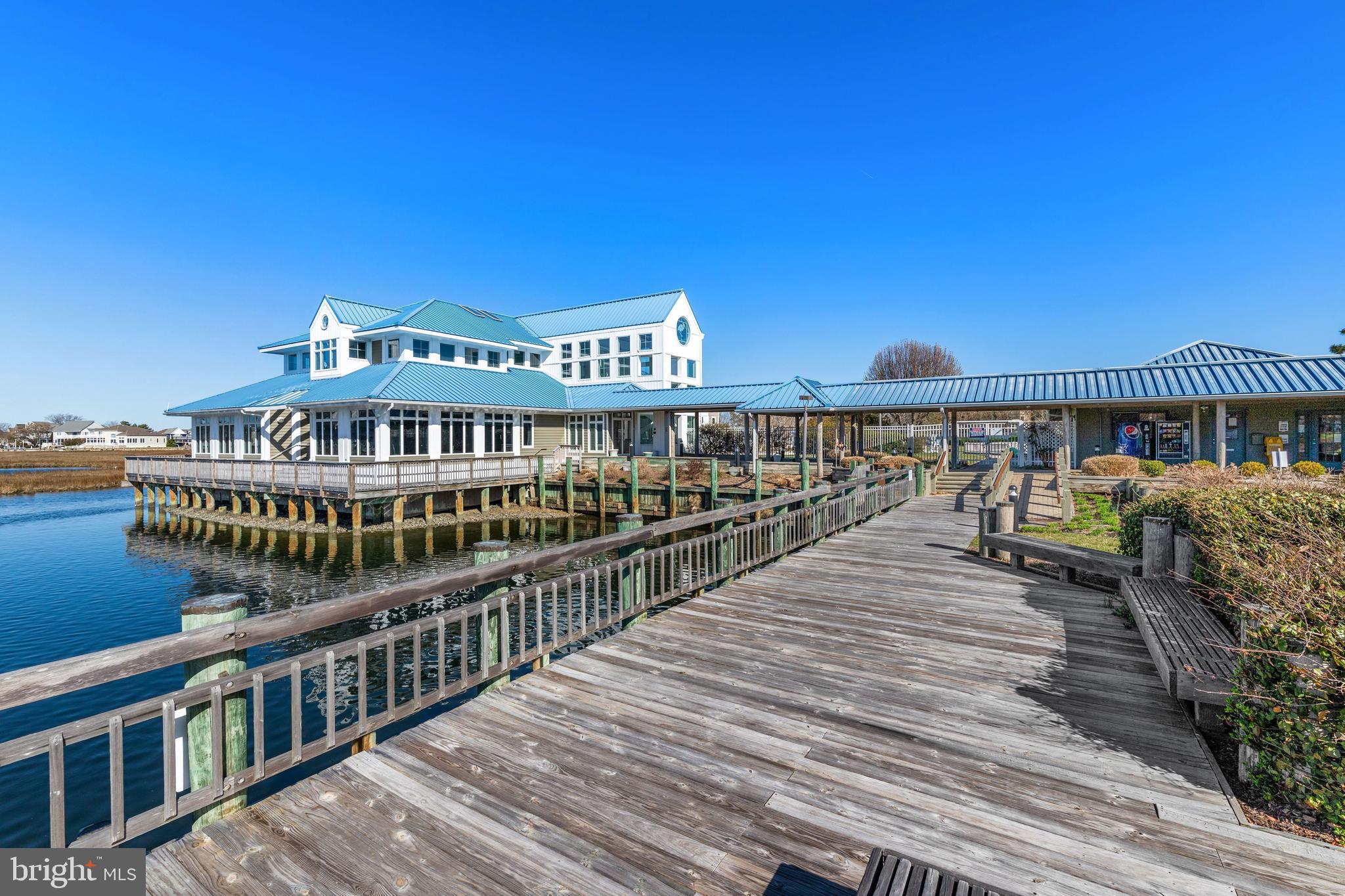 HARBOUR CLUB - Residential