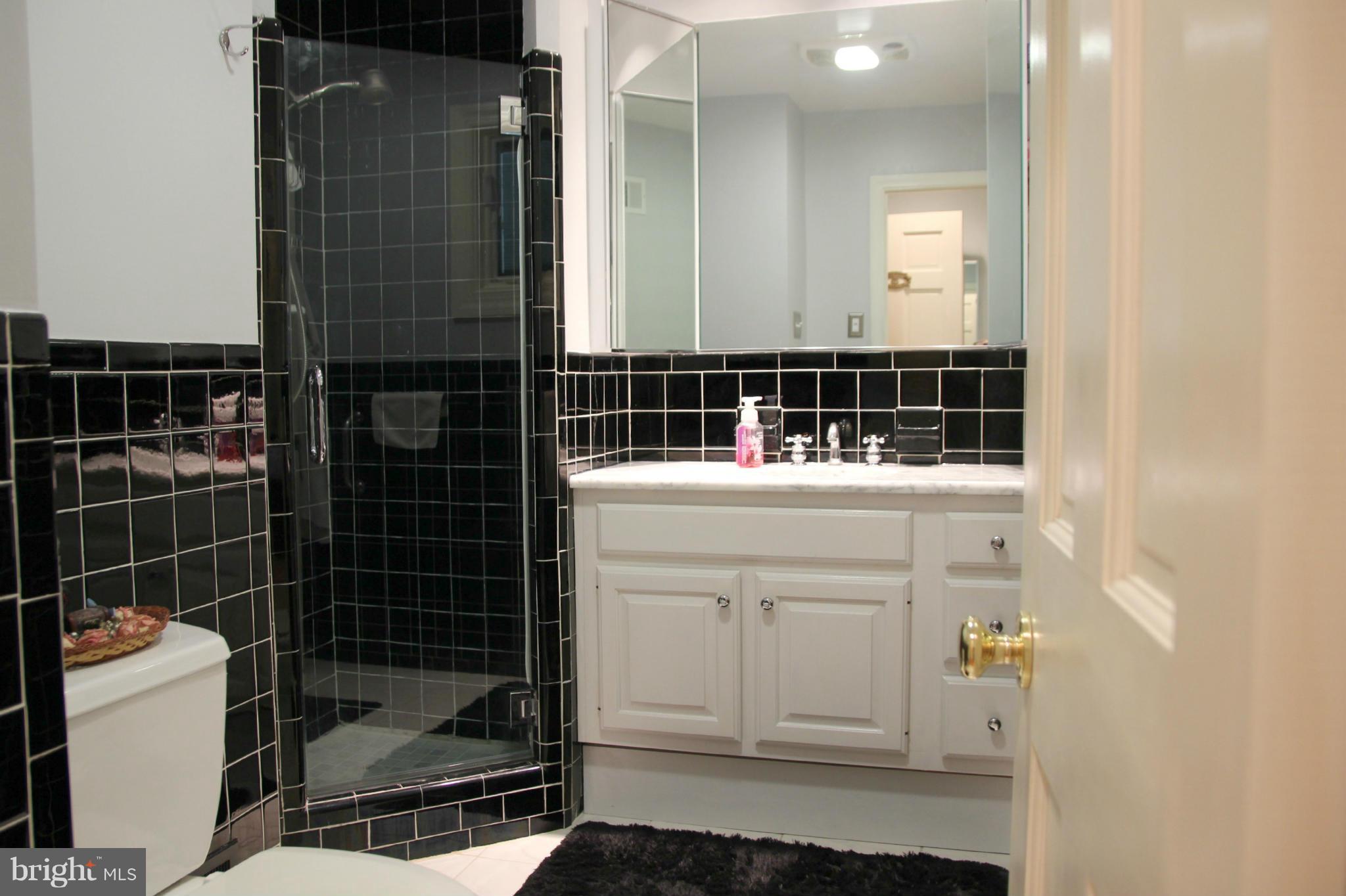 WESTGROVE - Residential Lease