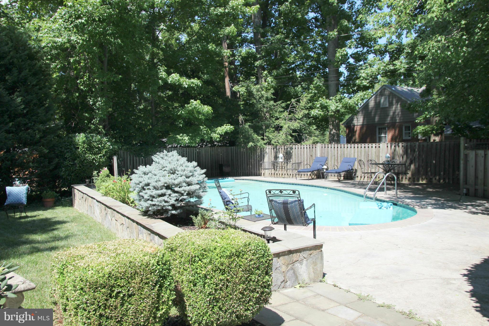 WESTGROVE - Residential Lease