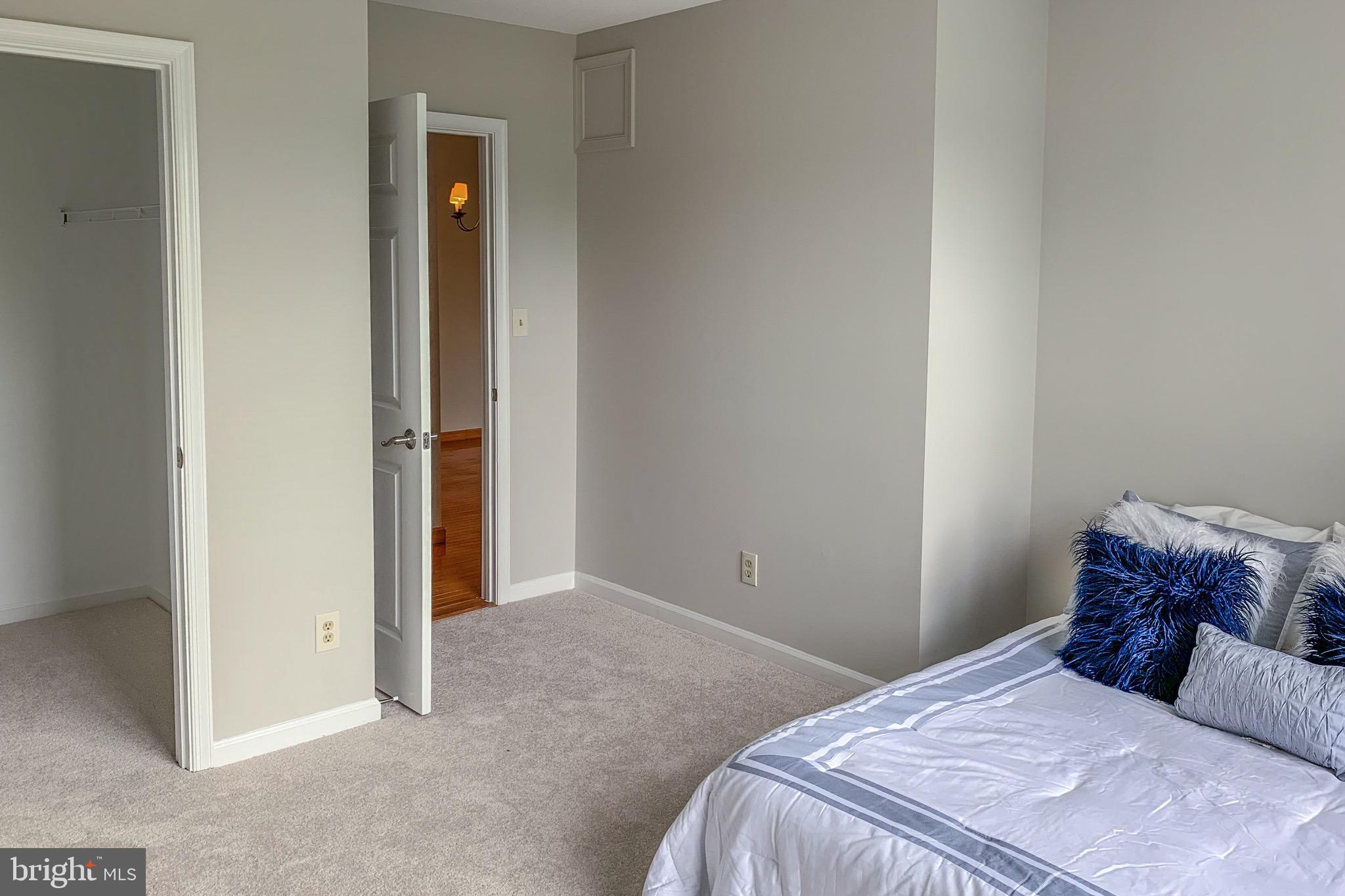 SOUTH GLEN - Residential