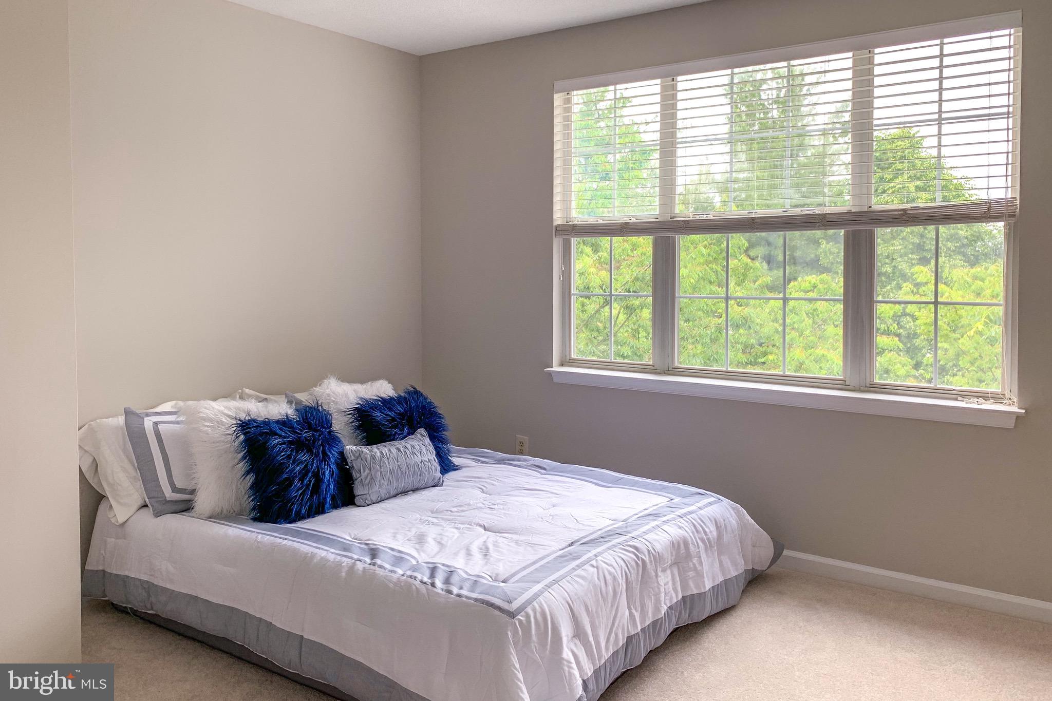 SOUTH GLEN - Residential