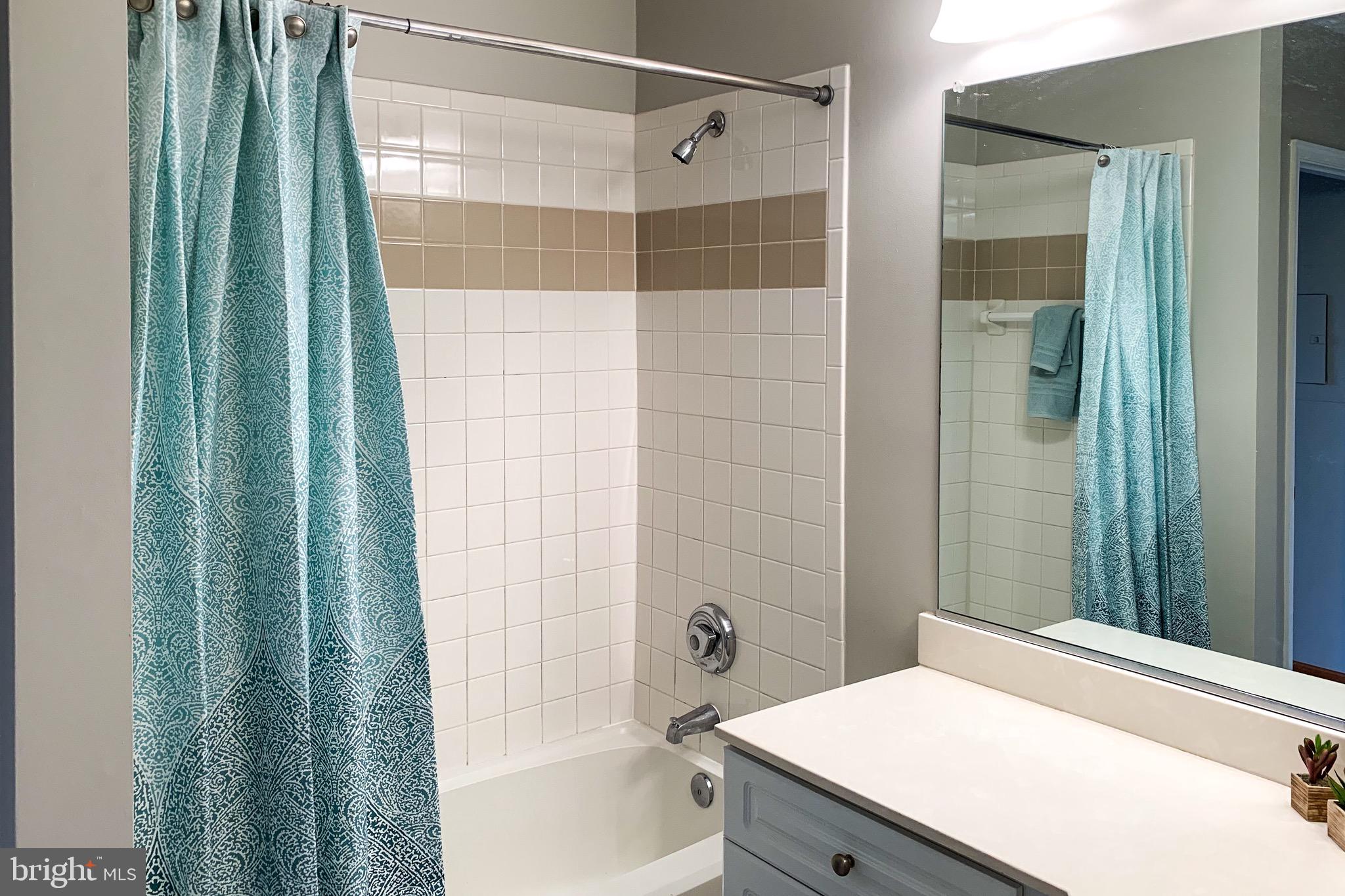 SOUTH GLEN - Residential