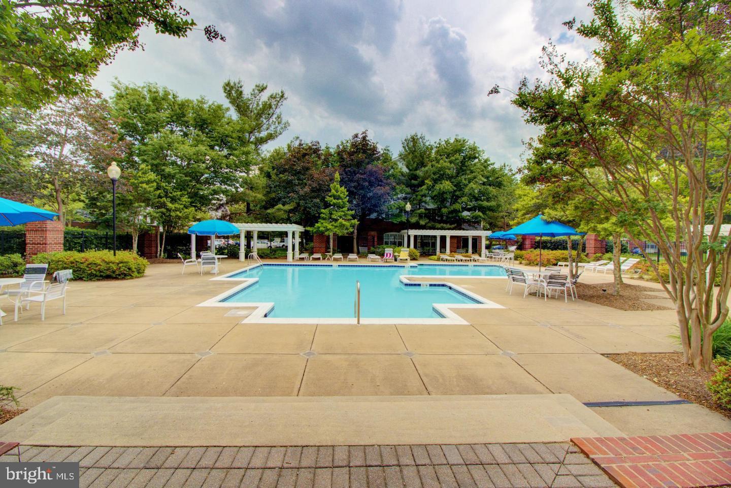 SOUTH GLEN - Residential