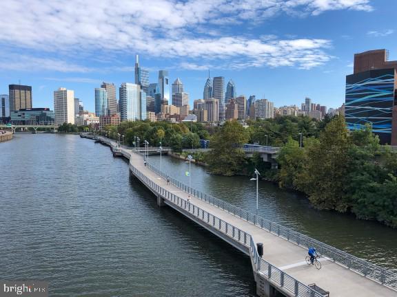 FORGOTTEN BOTTOM - Land