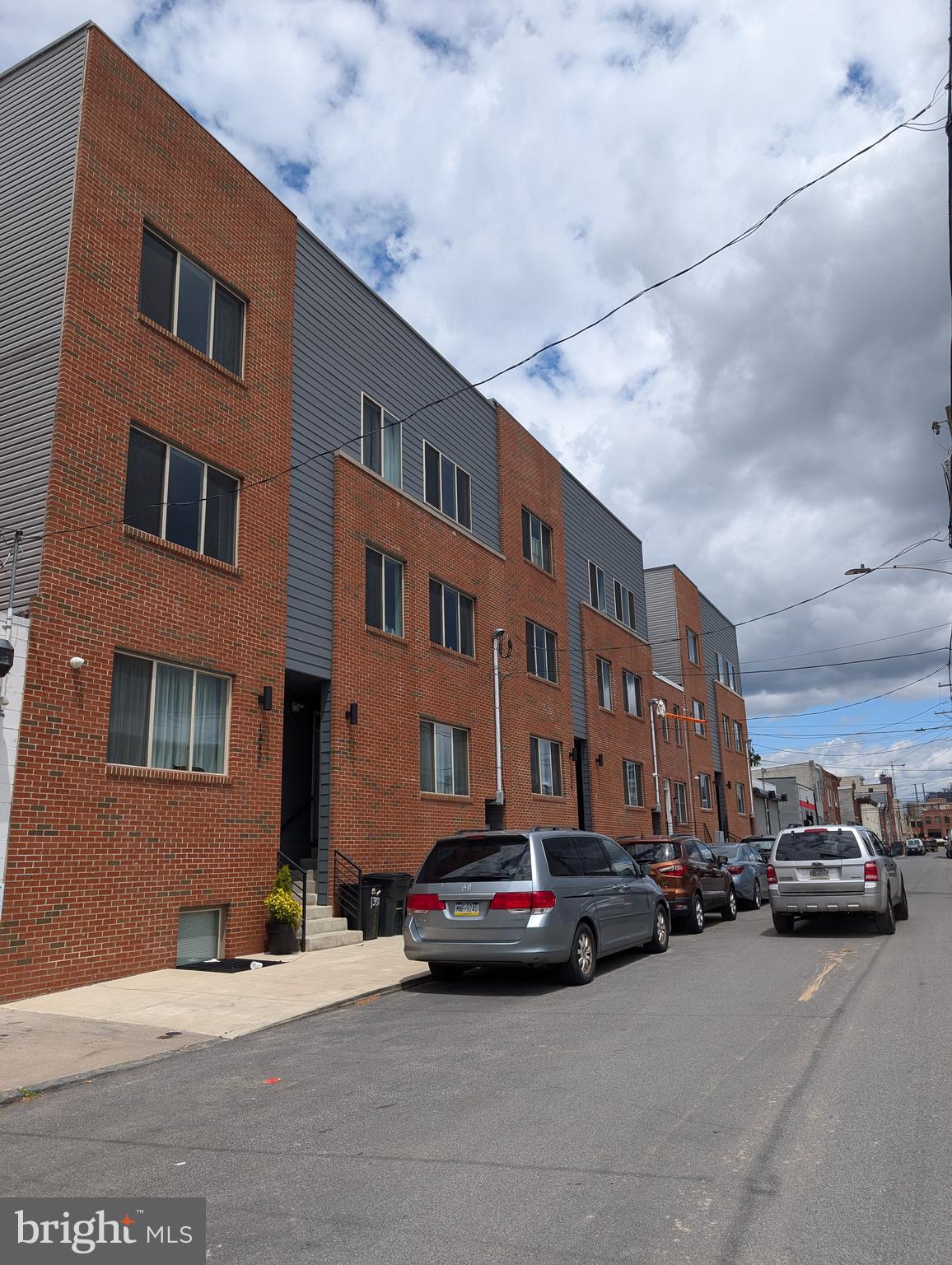 FORGOTTEN BOTTOM - Land