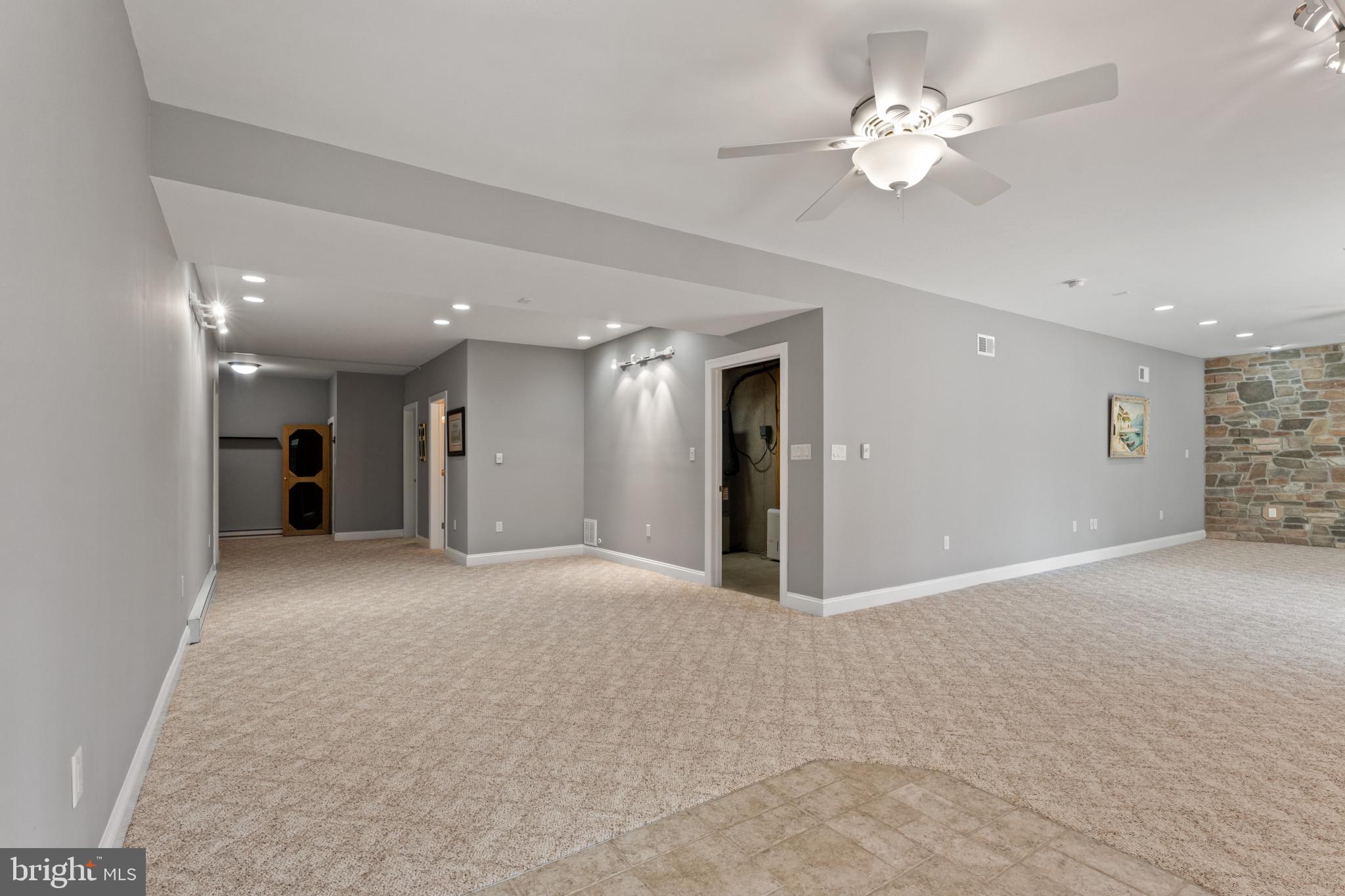 CORTLAND VILLAS - Residential