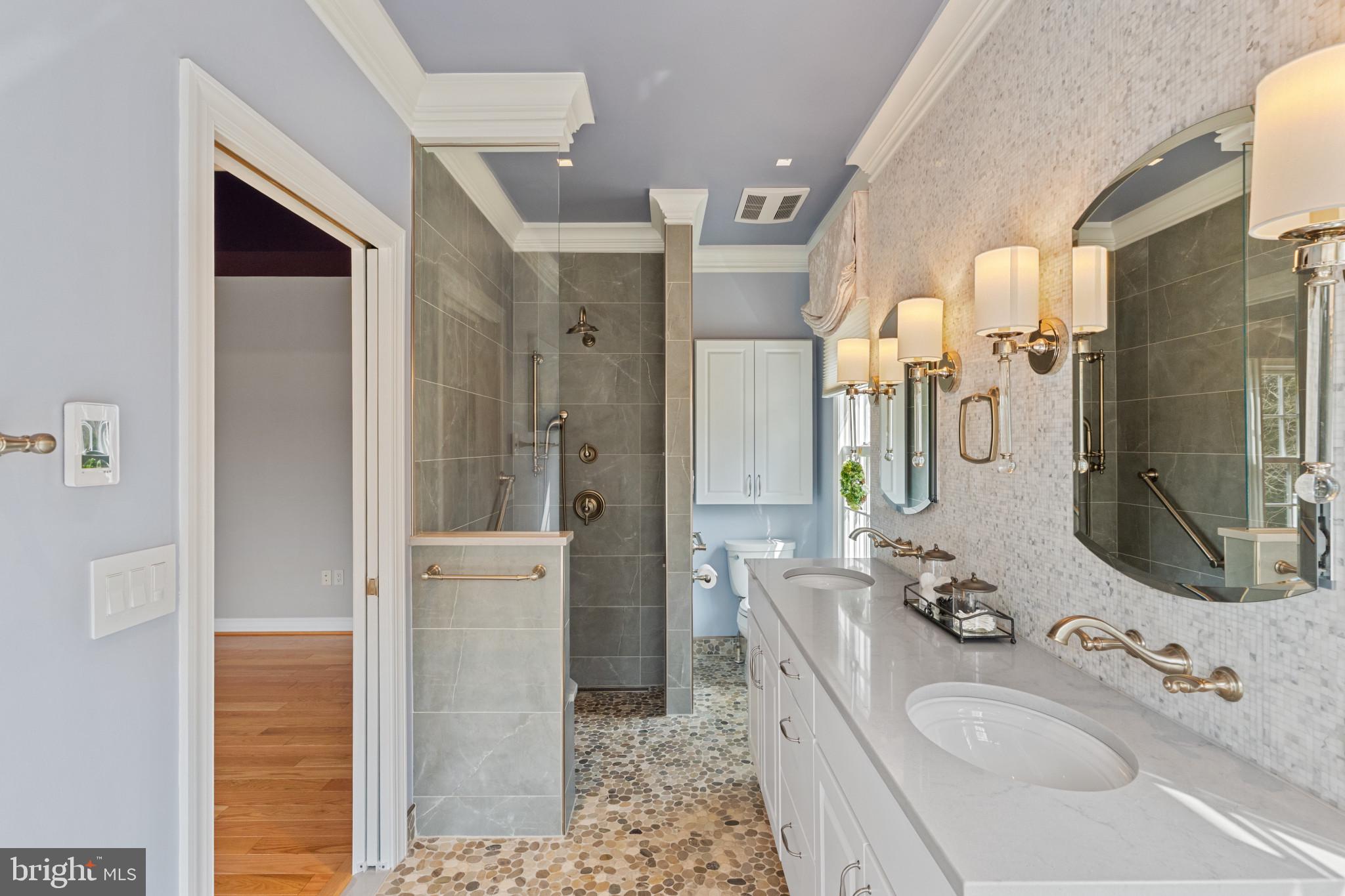 CORTLAND VILLAS - Residential