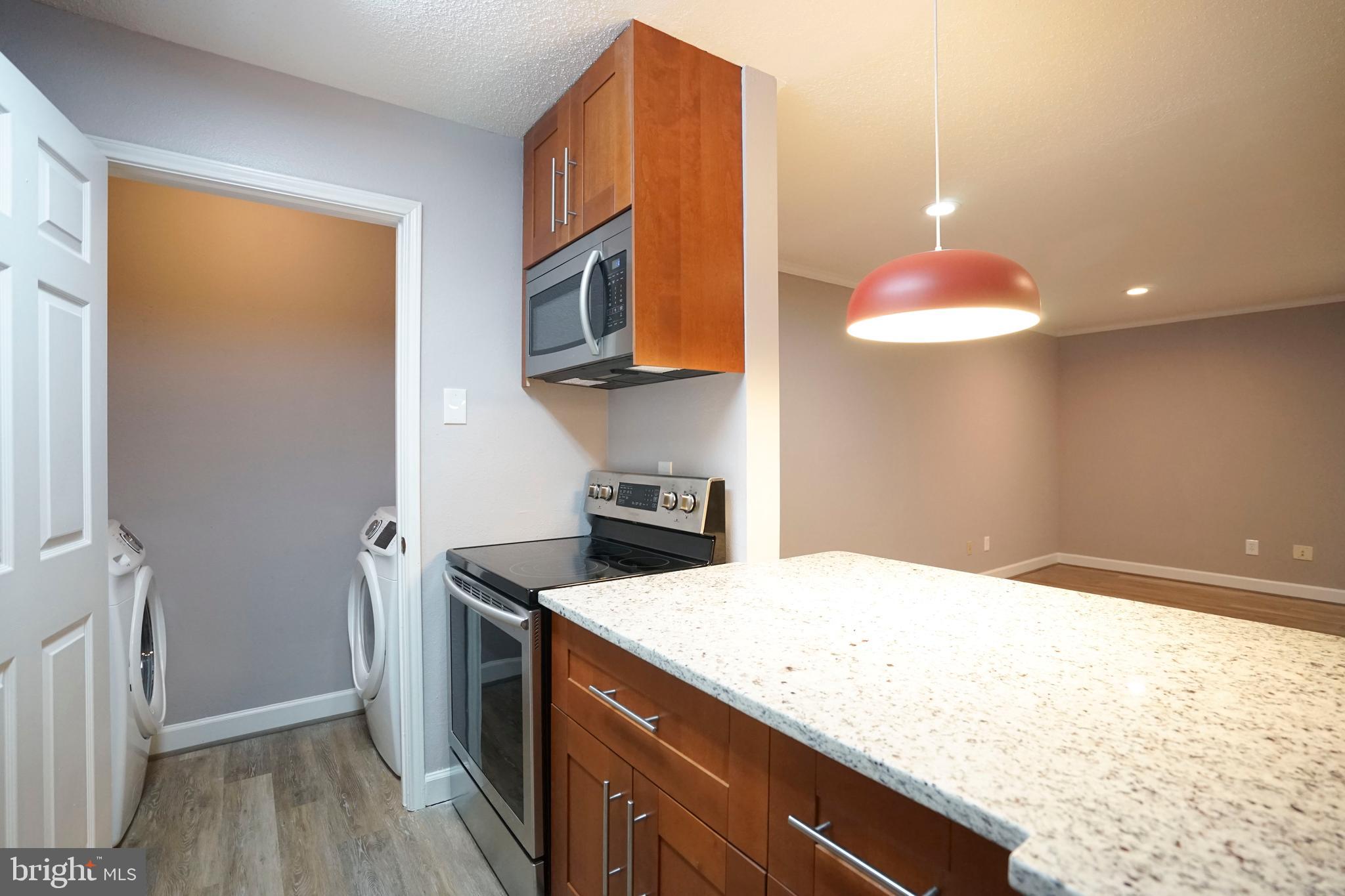 FOUNTAINS AT MCLEAN - Residential