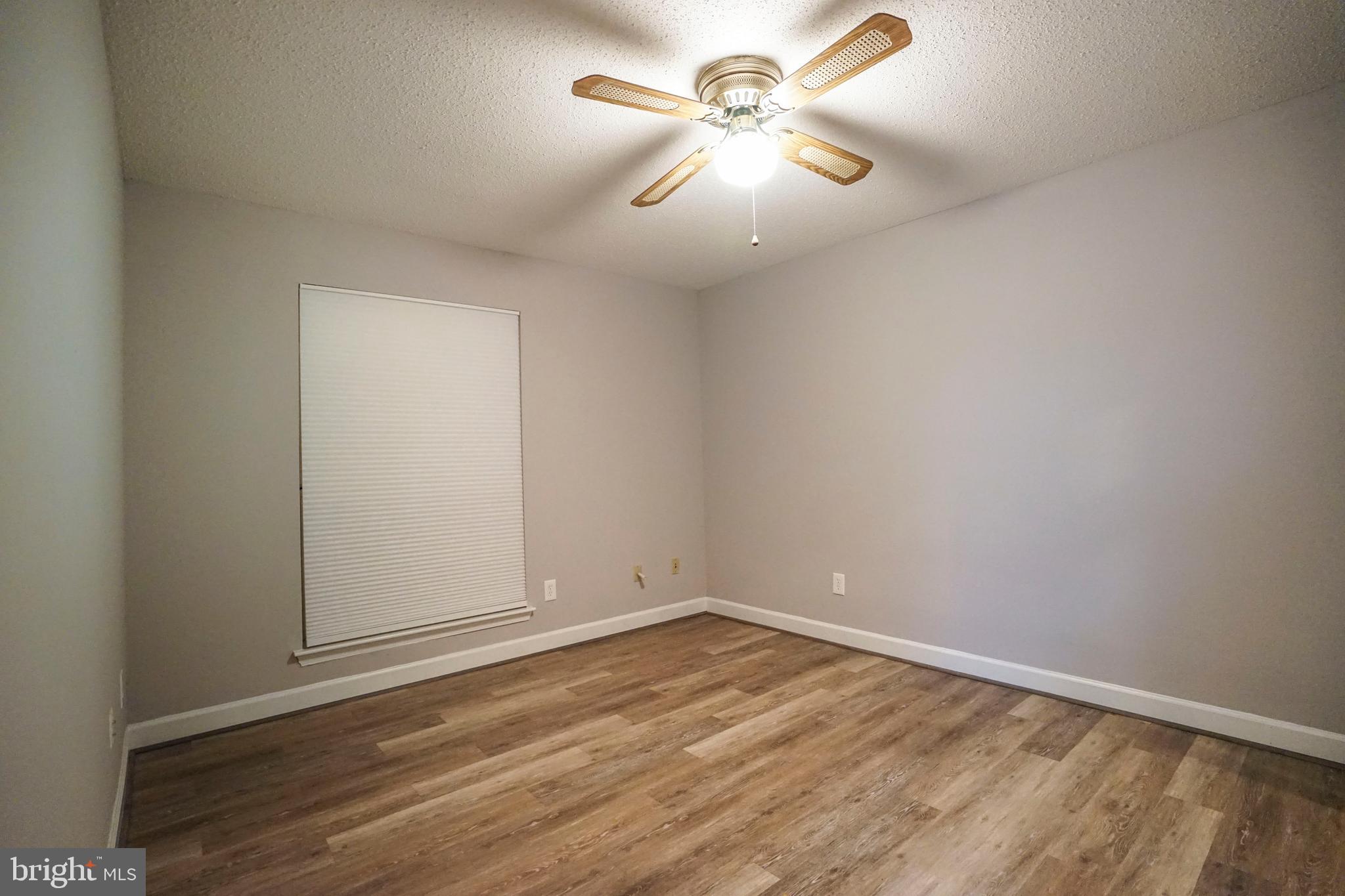 FOUNTAINS AT MCLEAN - Residential