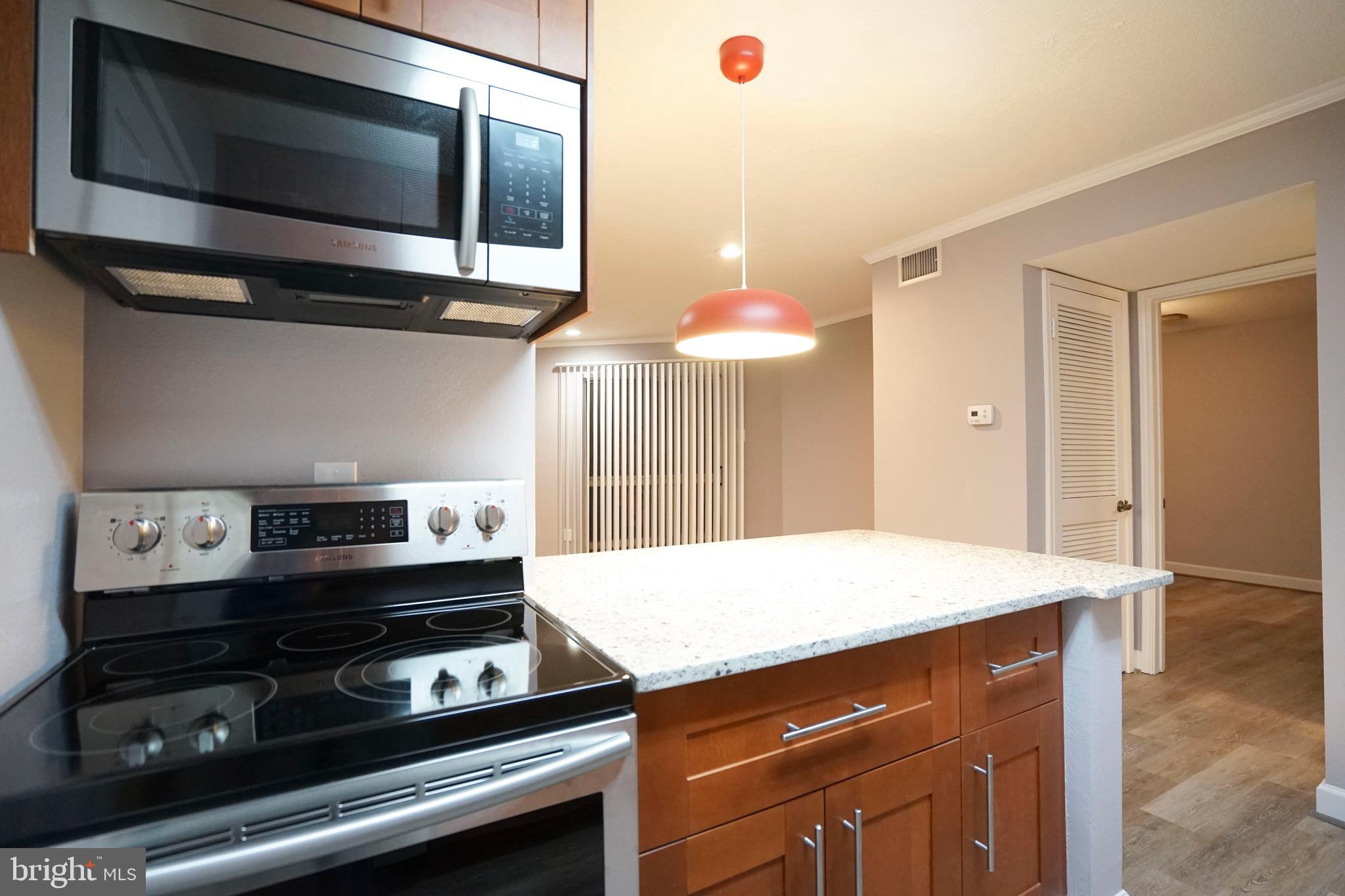 FOUNTAINS AT MCLEAN - Residential