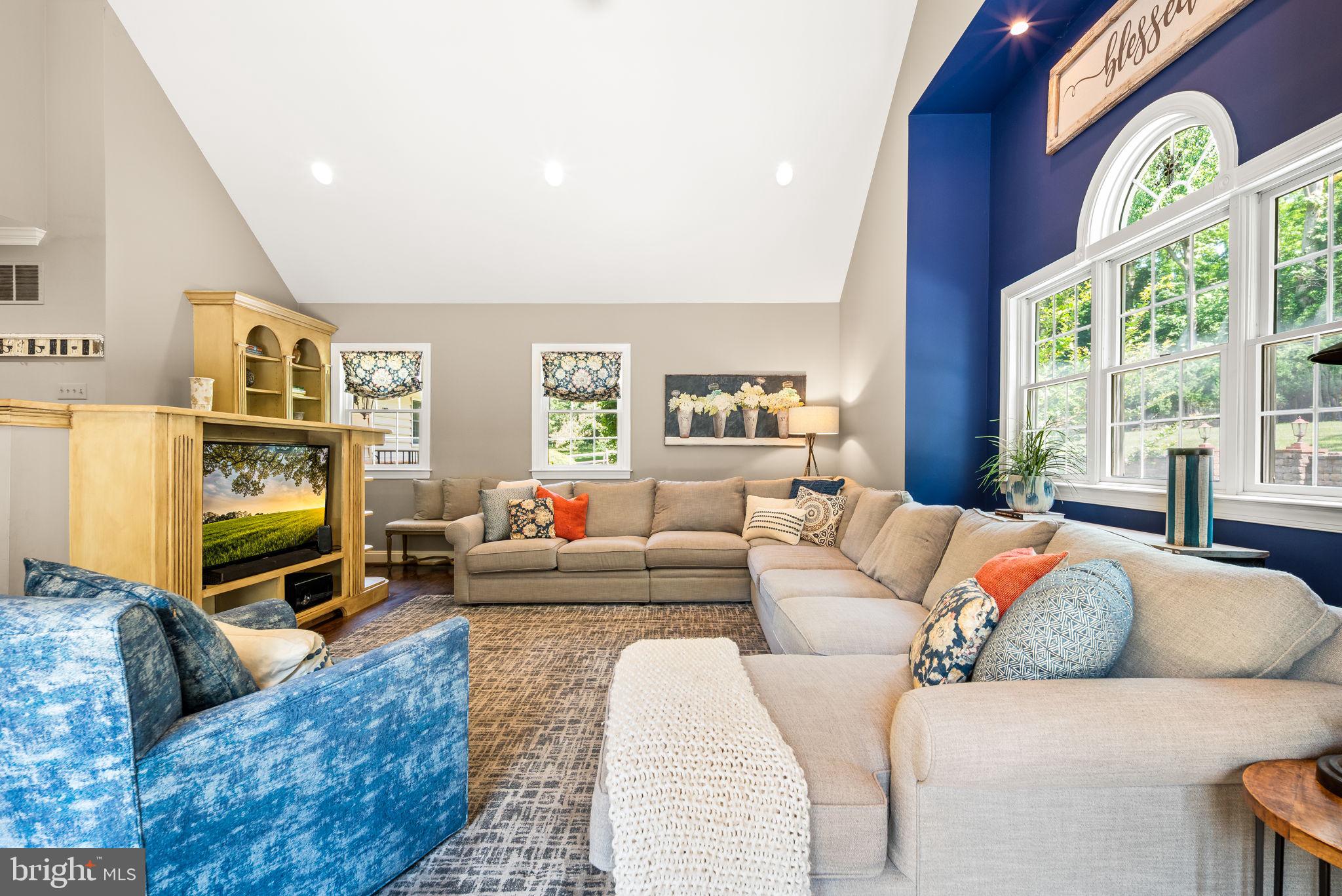 MARPLEWOOD VILLA - Residential