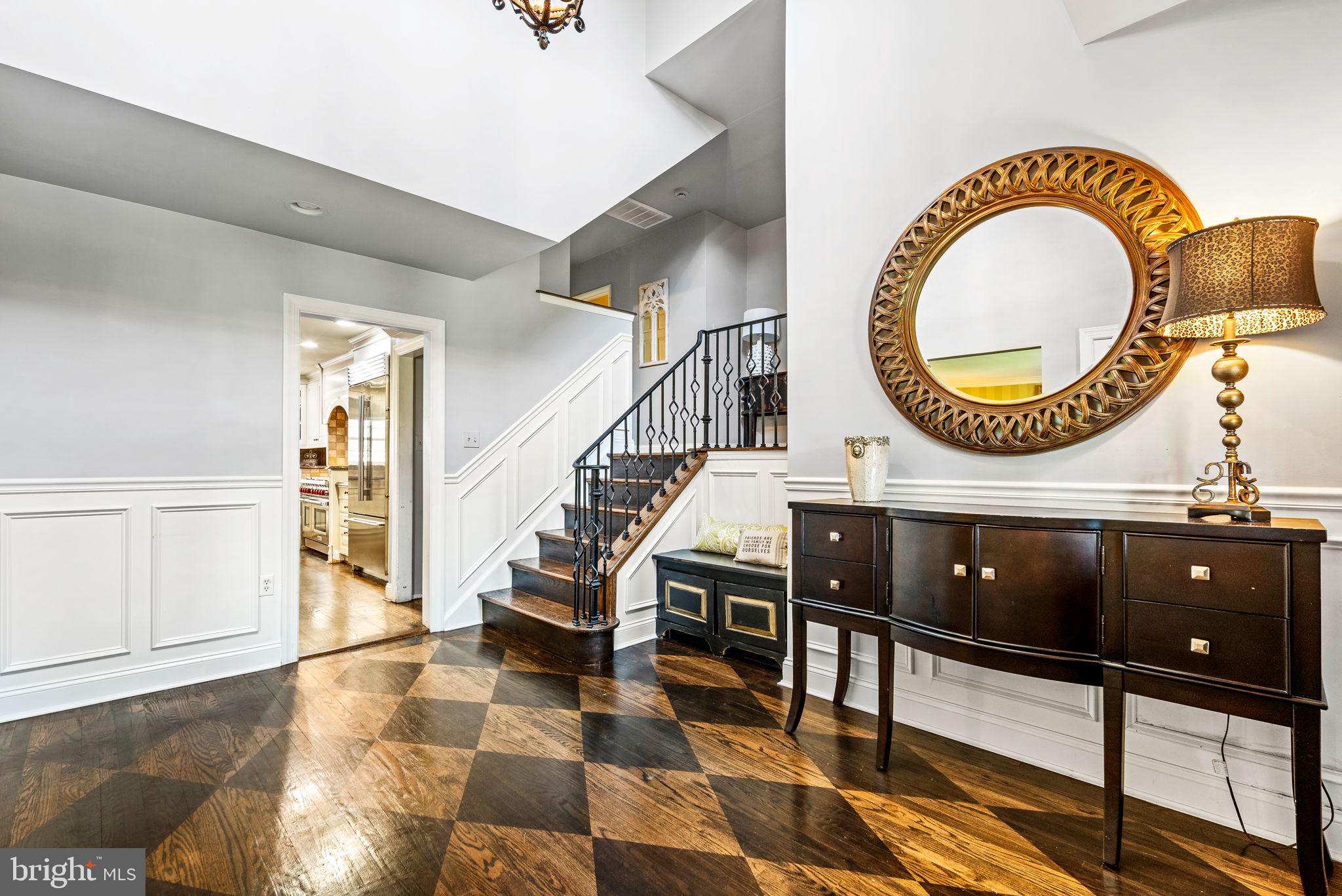 MARPLEWOOD VILLA - Residential