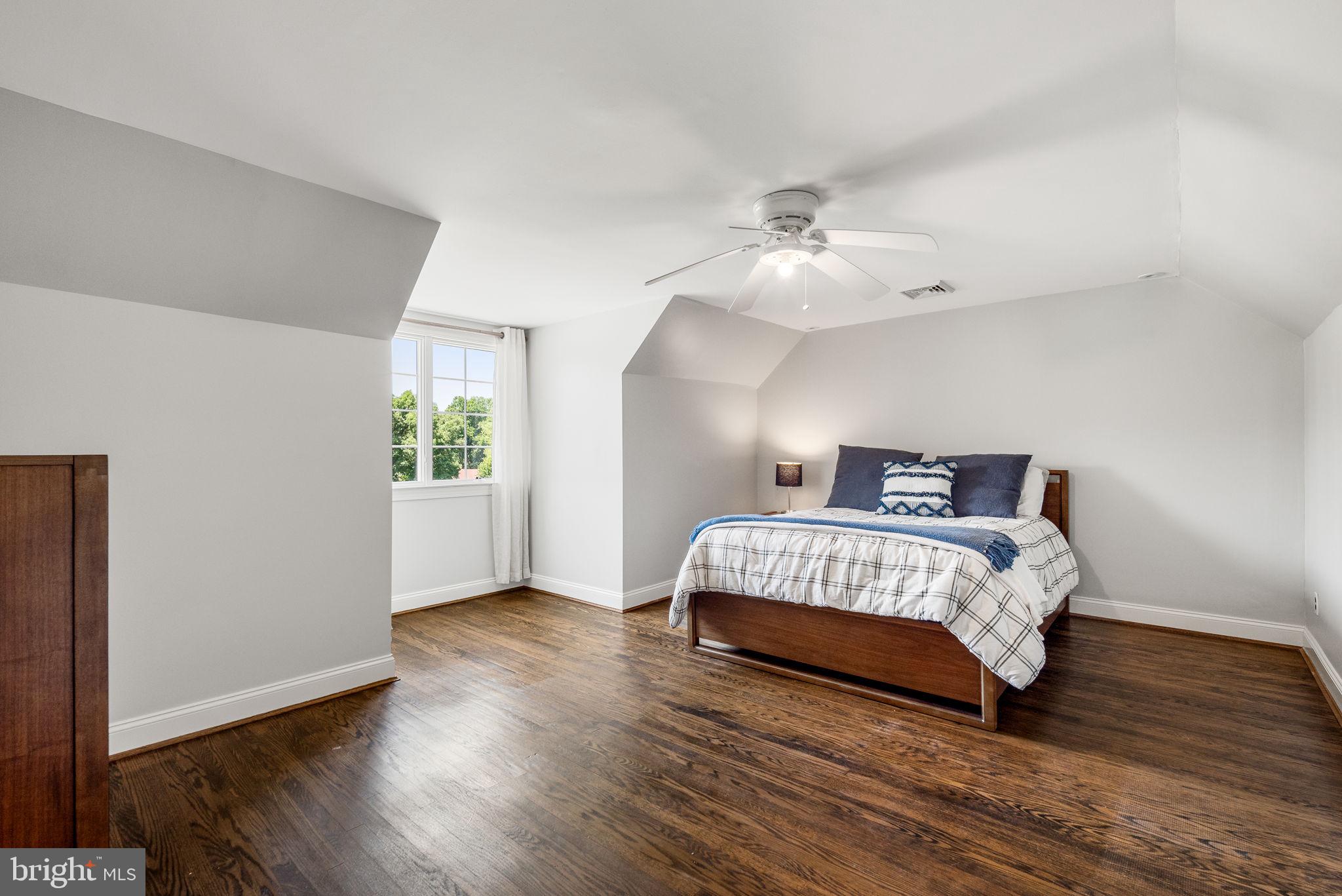 MARPLEWOOD VILLA - Residential