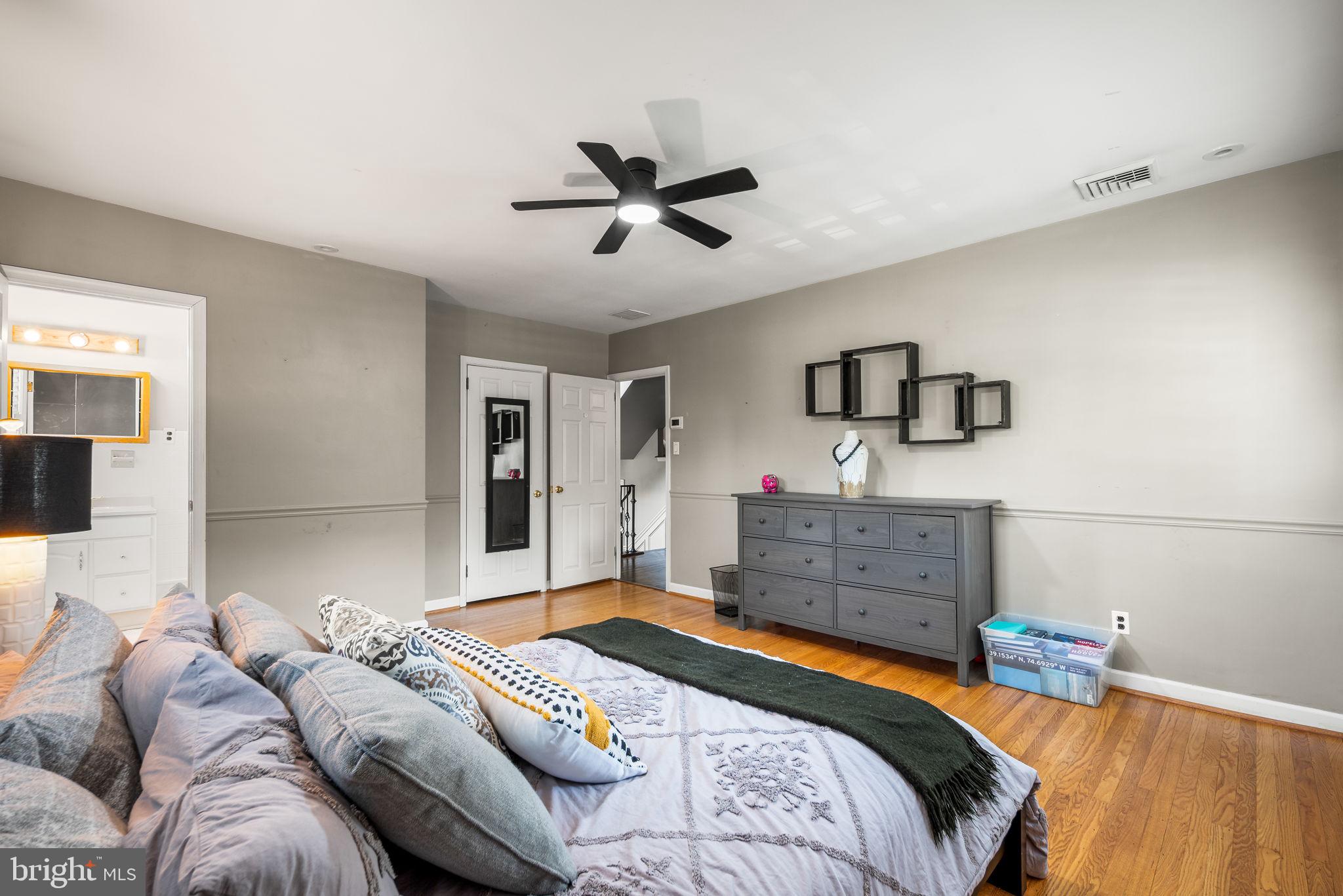 MARPLEWOOD VILLA - Residential