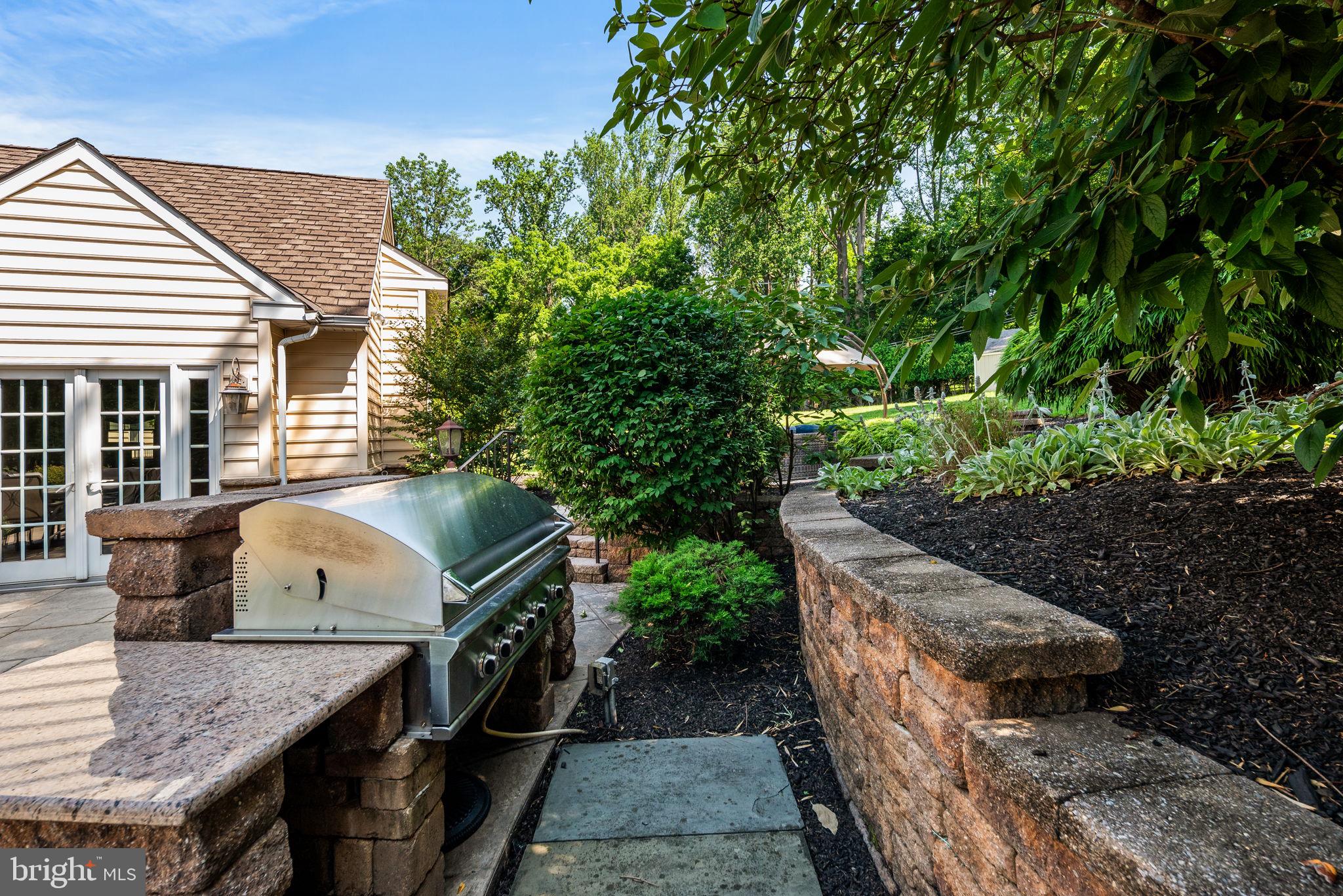 MARPLEWOOD VILLA - Residential