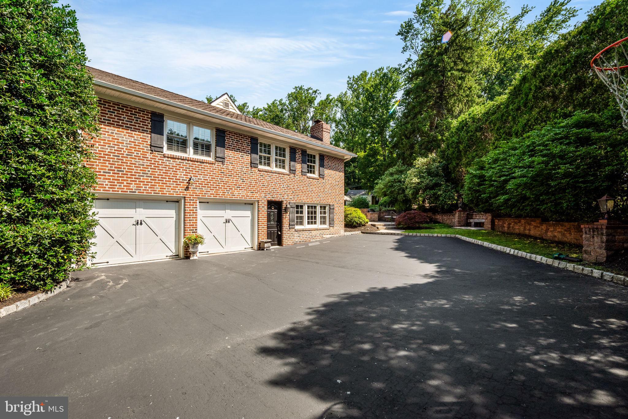 MARPLEWOOD VILLA - Residential