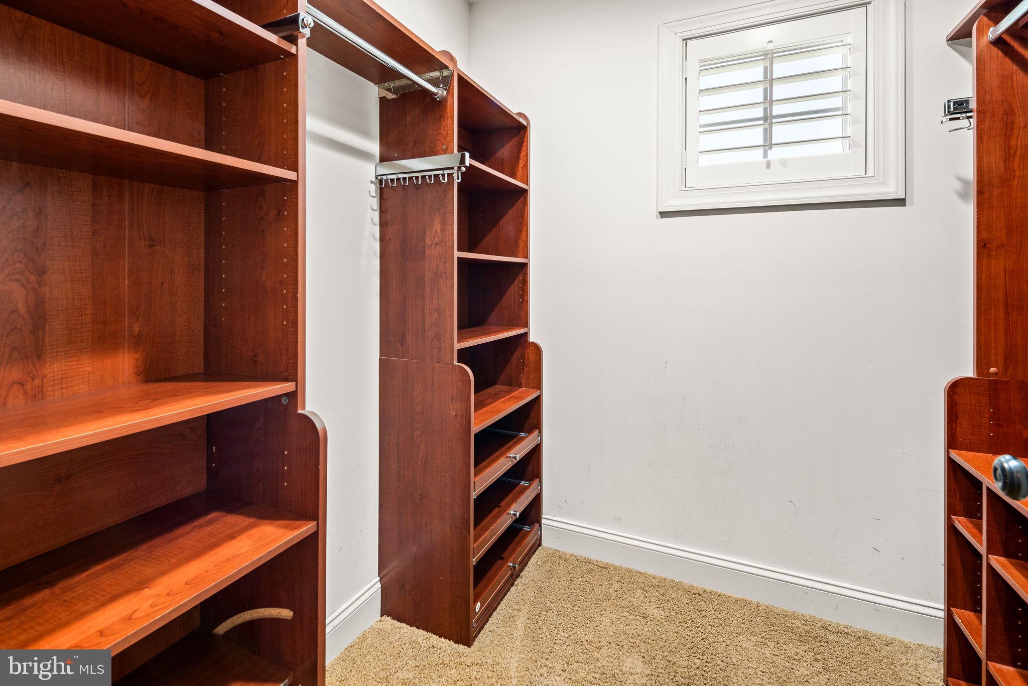 MARPLEWOOD VILLA - Residential