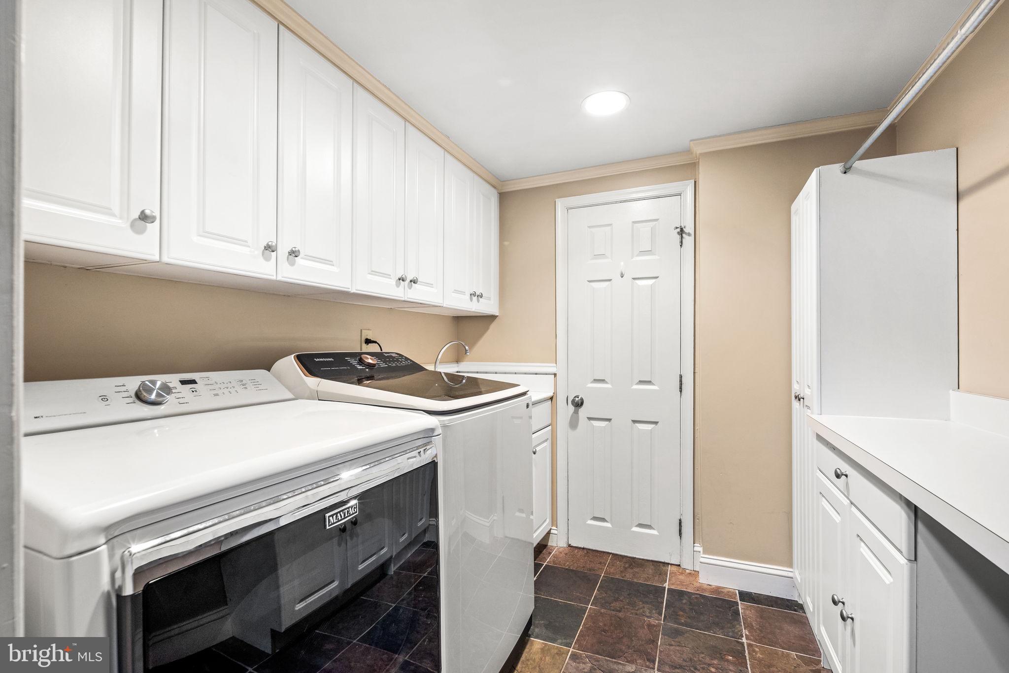 MARPLEWOOD VILLA - Residential