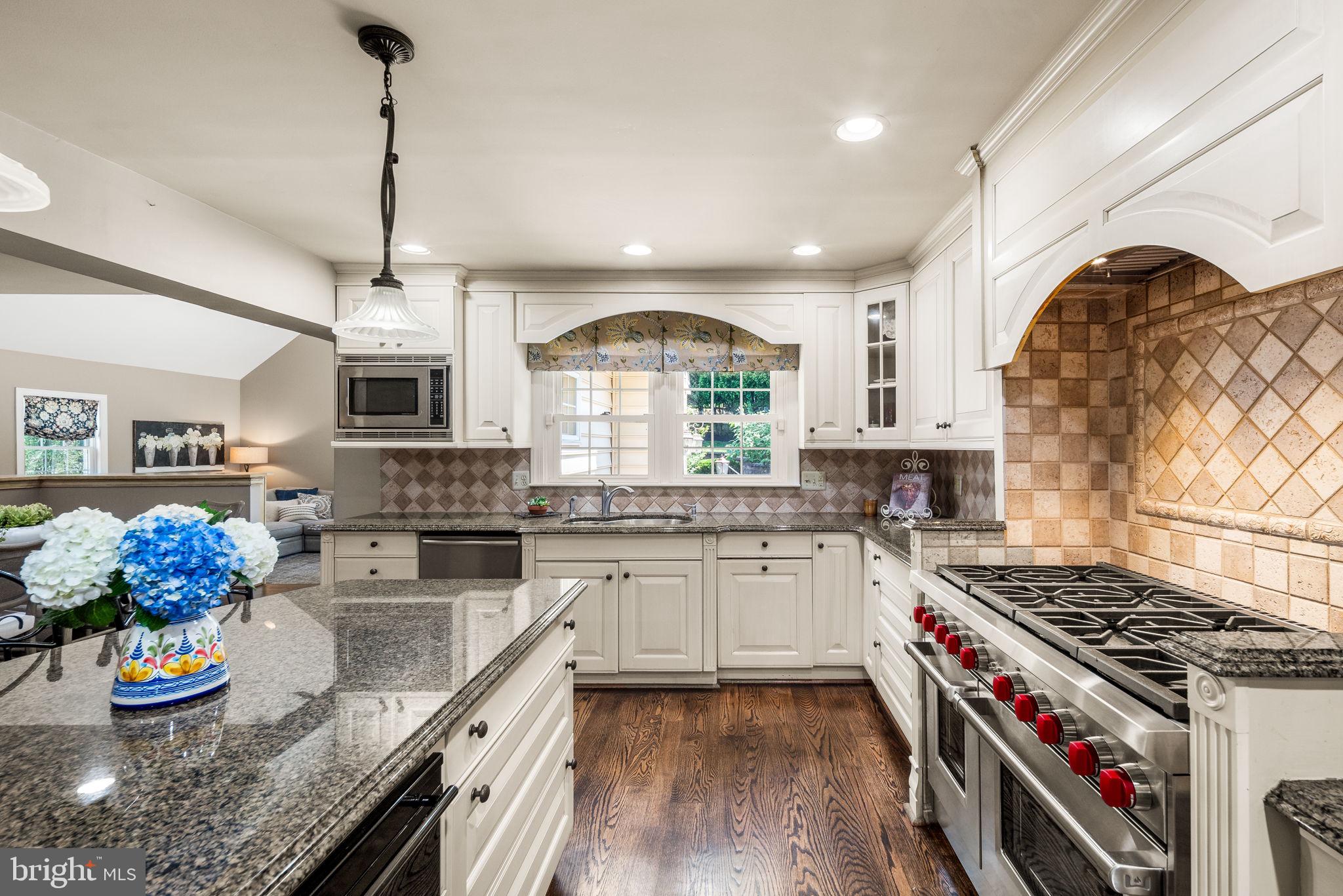 MARPLEWOOD VILLA - Residential