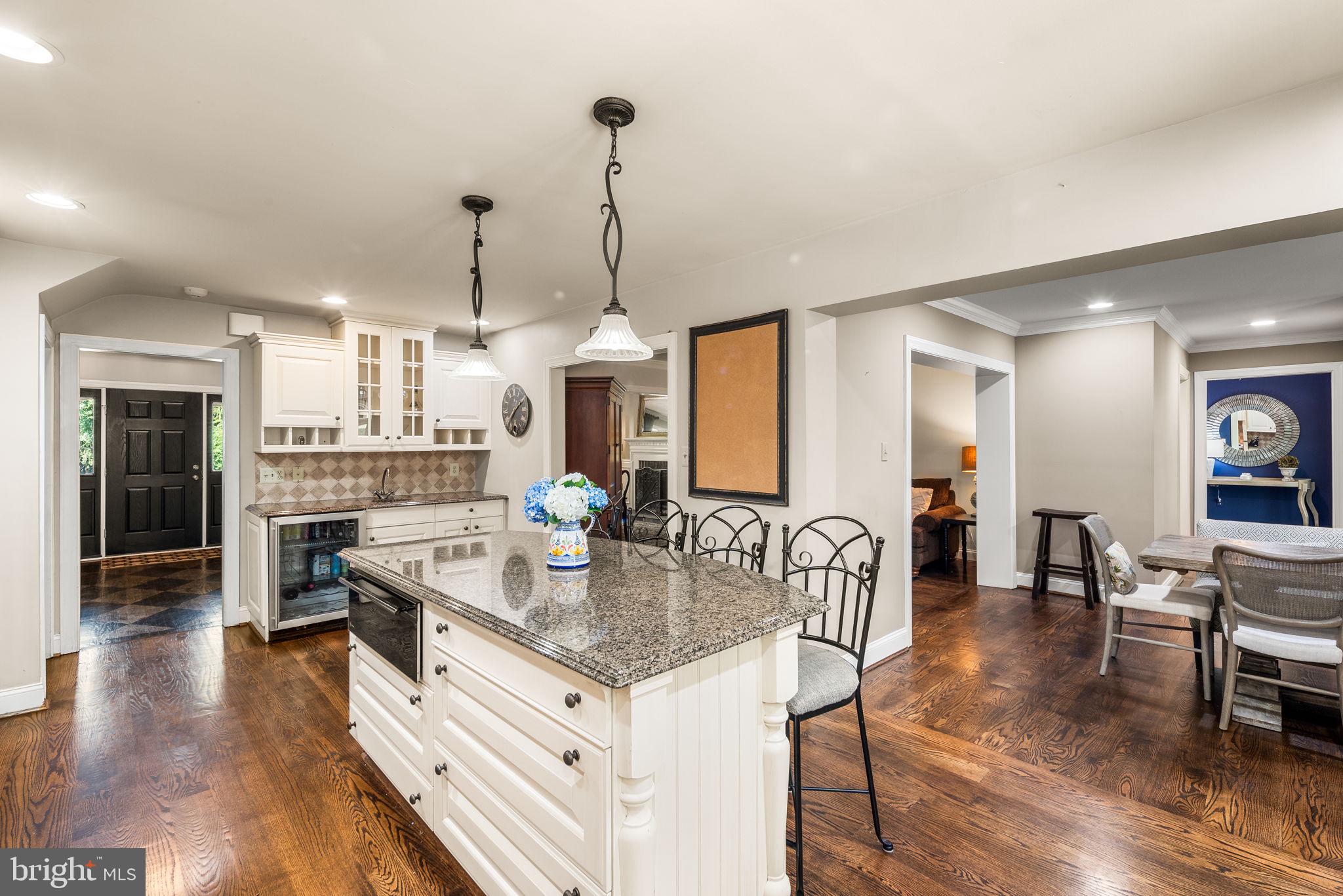 MARPLEWOOD VILLA - Residential