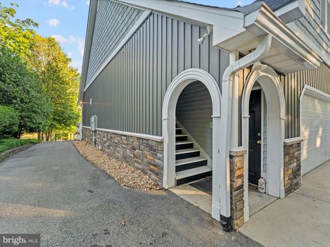 Tiny photo for 20149 Oak River Court, PETERSBURG, VA 23803 (MLS # VACF2001496)