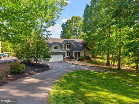 Tiny photo for 20149 Oak River Court, PETERSBURG, VA 23803 (MLS # VACF2001496)