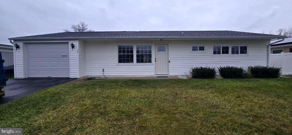 Photo of 35 Beechtree Road, LEVITTOWN, PA 19057 (MLS # PABU2111372)
