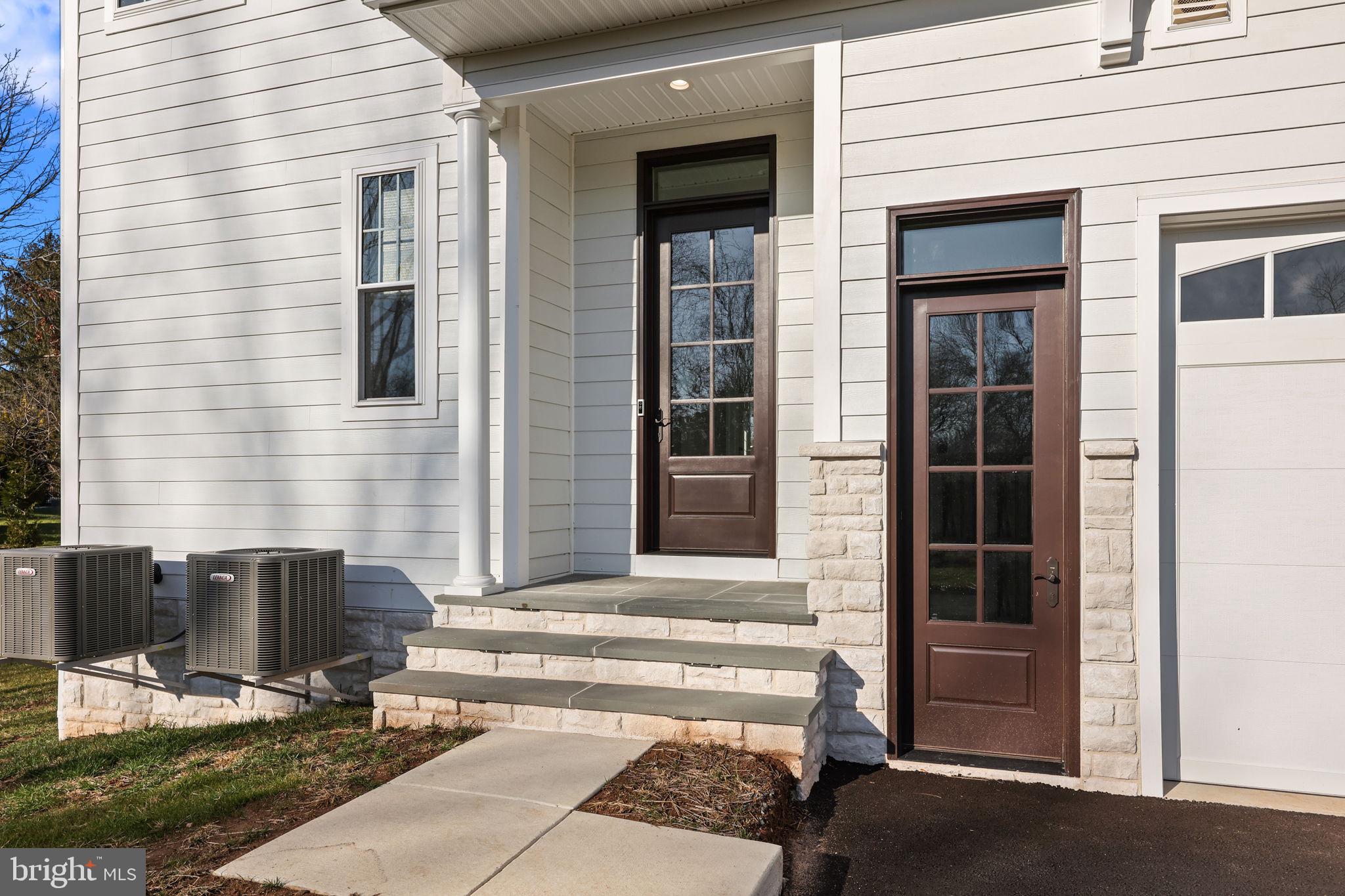 WAVERLY AT NORTHAMPTON - Residential