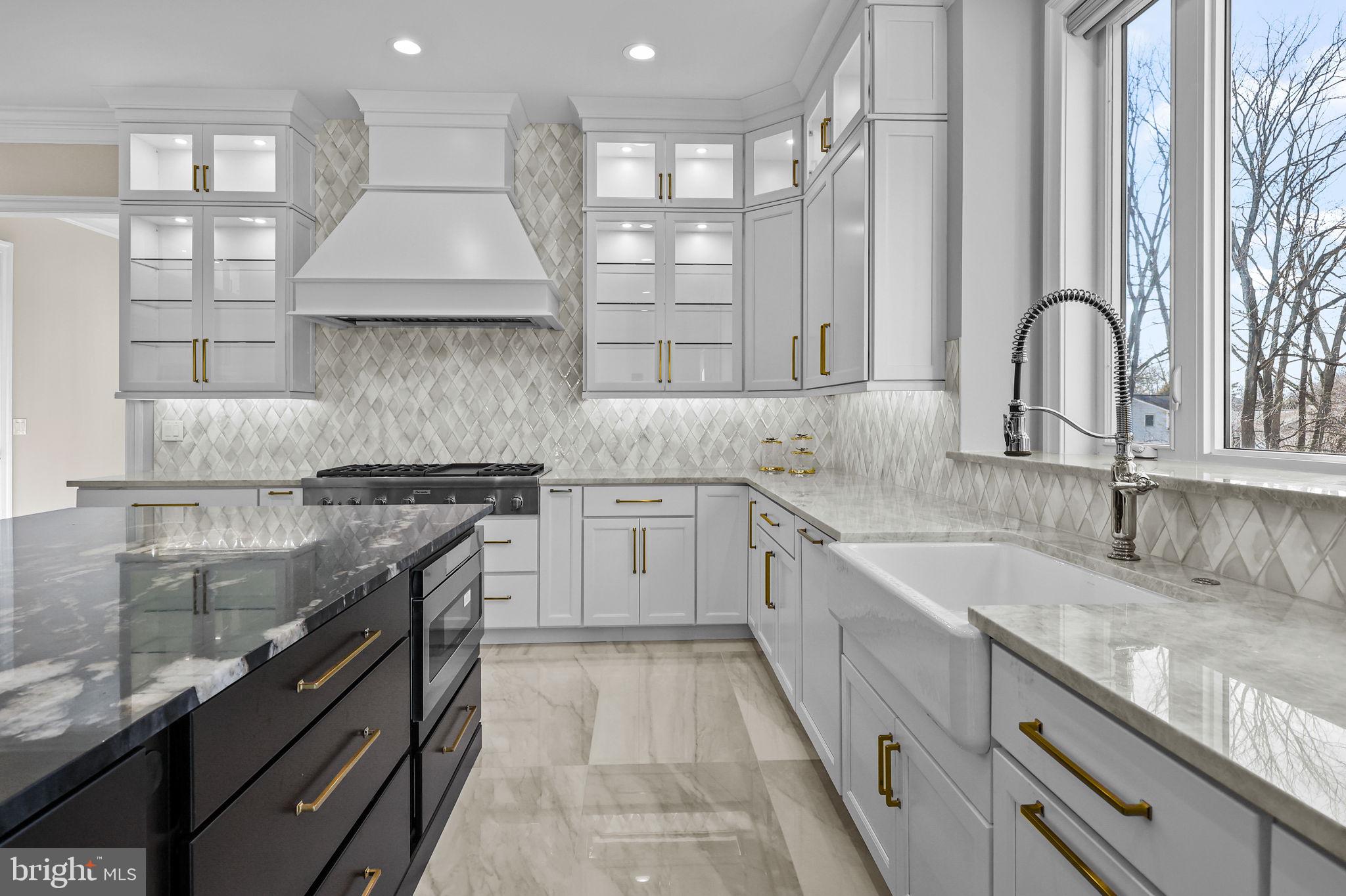 WAVERLY AT NORTHAMPTON - Residential