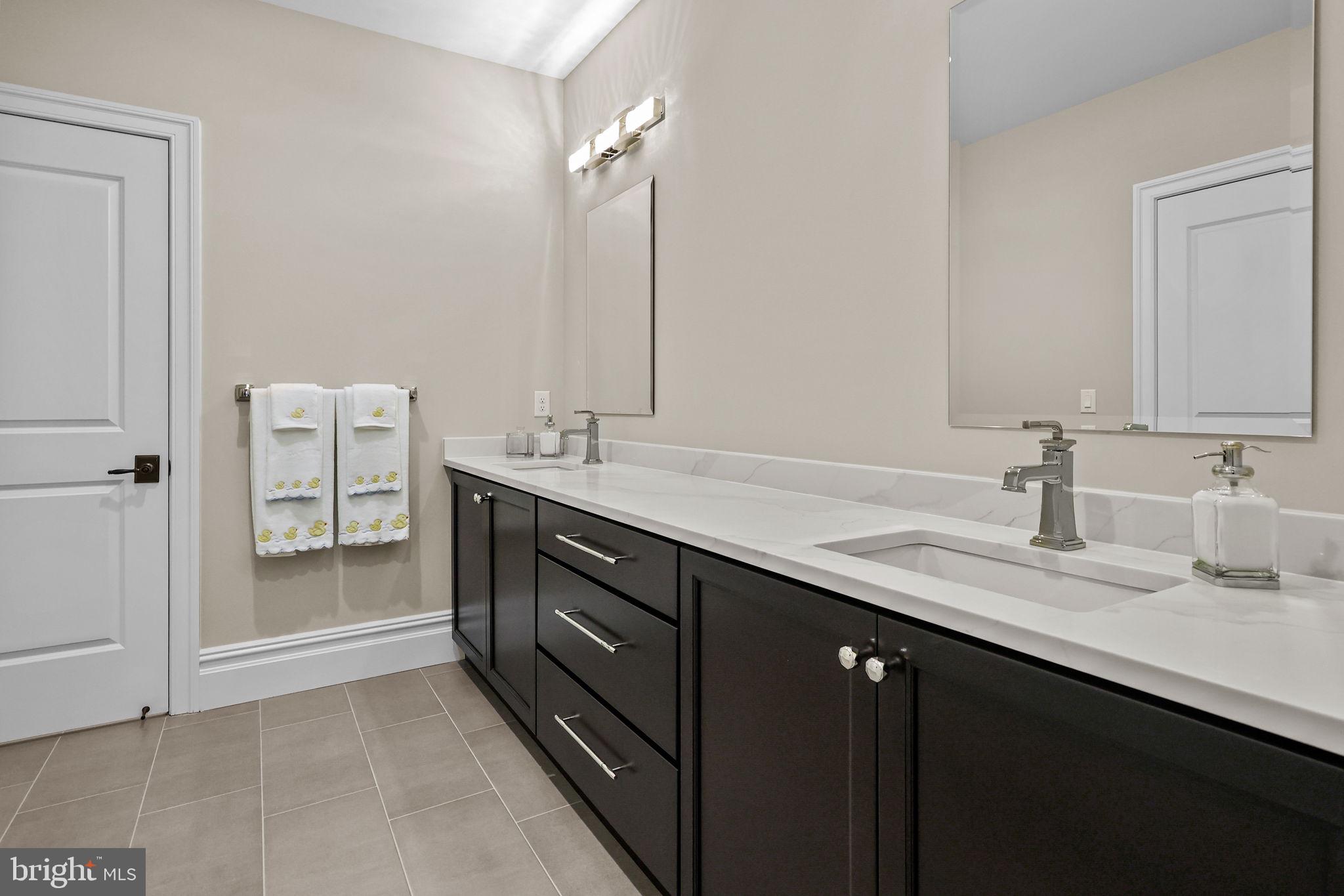 WAVERLY AT NORTHAMPTON - Residential