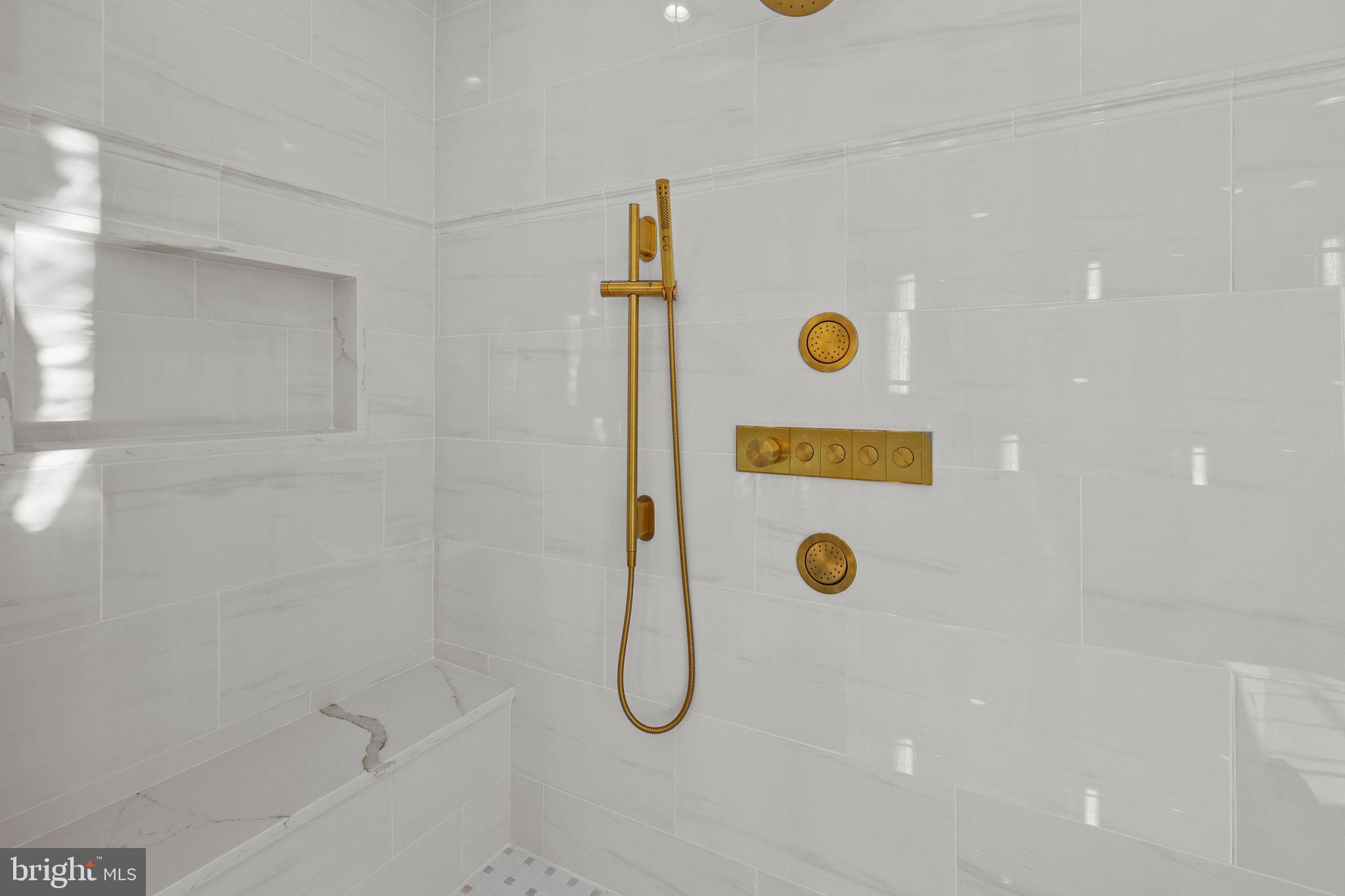 WAVERLY AT NORTHAMPTON - Residential