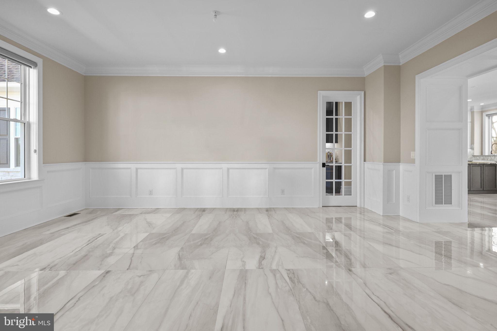 WAVERLY AT NORTHAMPTON - Residential