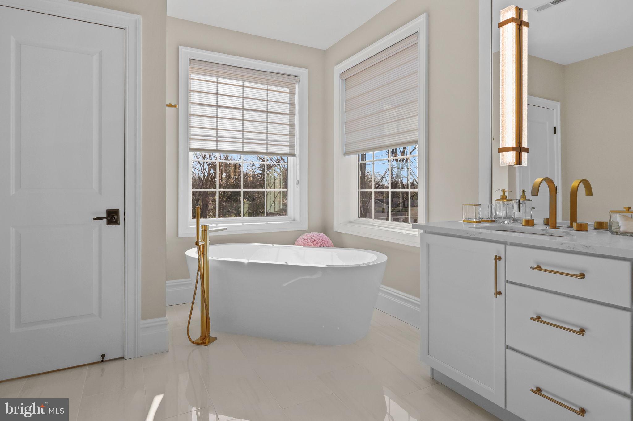 WAVERLY AT NORTHAMPTON - Residential