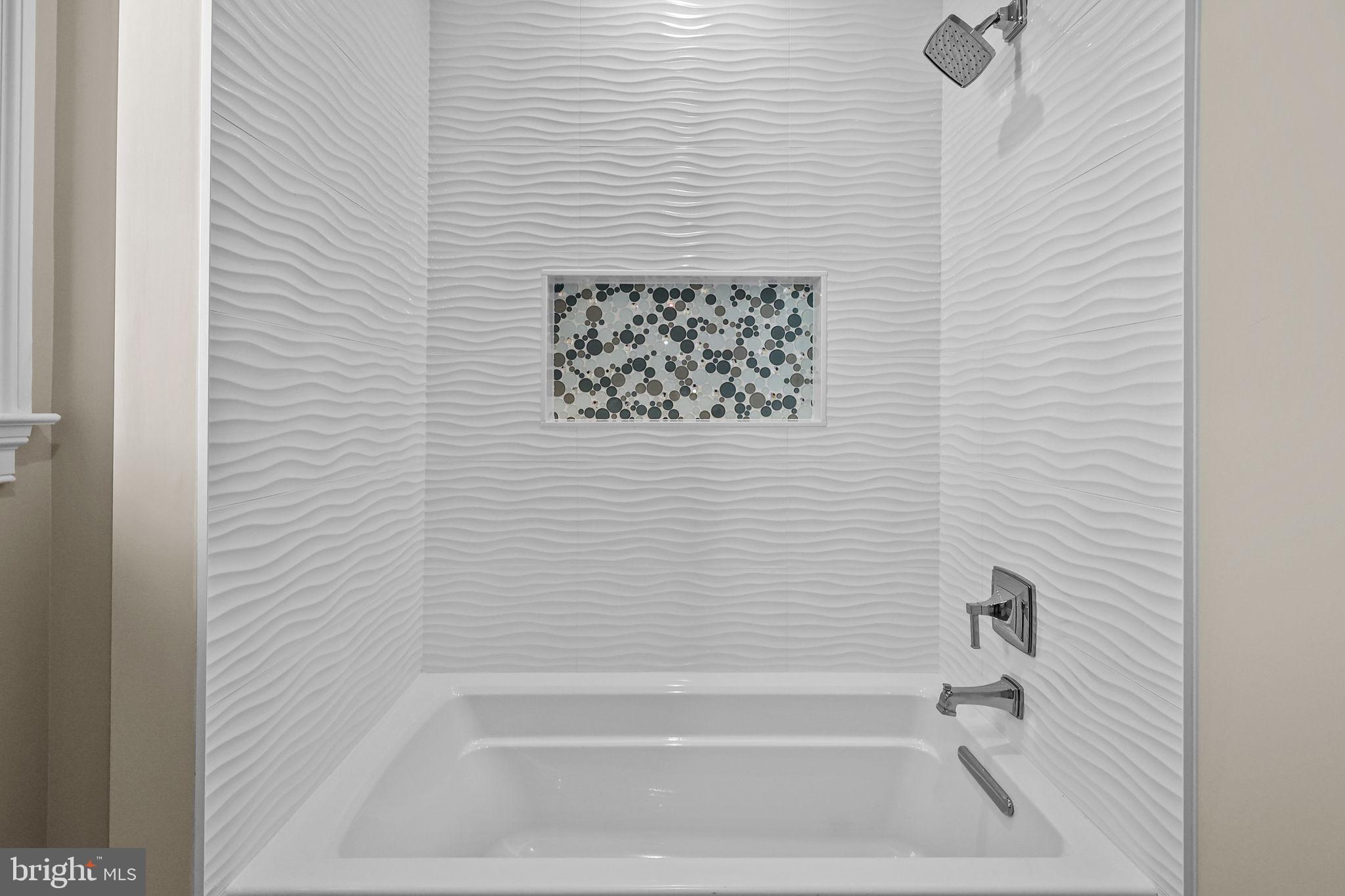 WAVERLY AT NORTHAMPTON - Residential