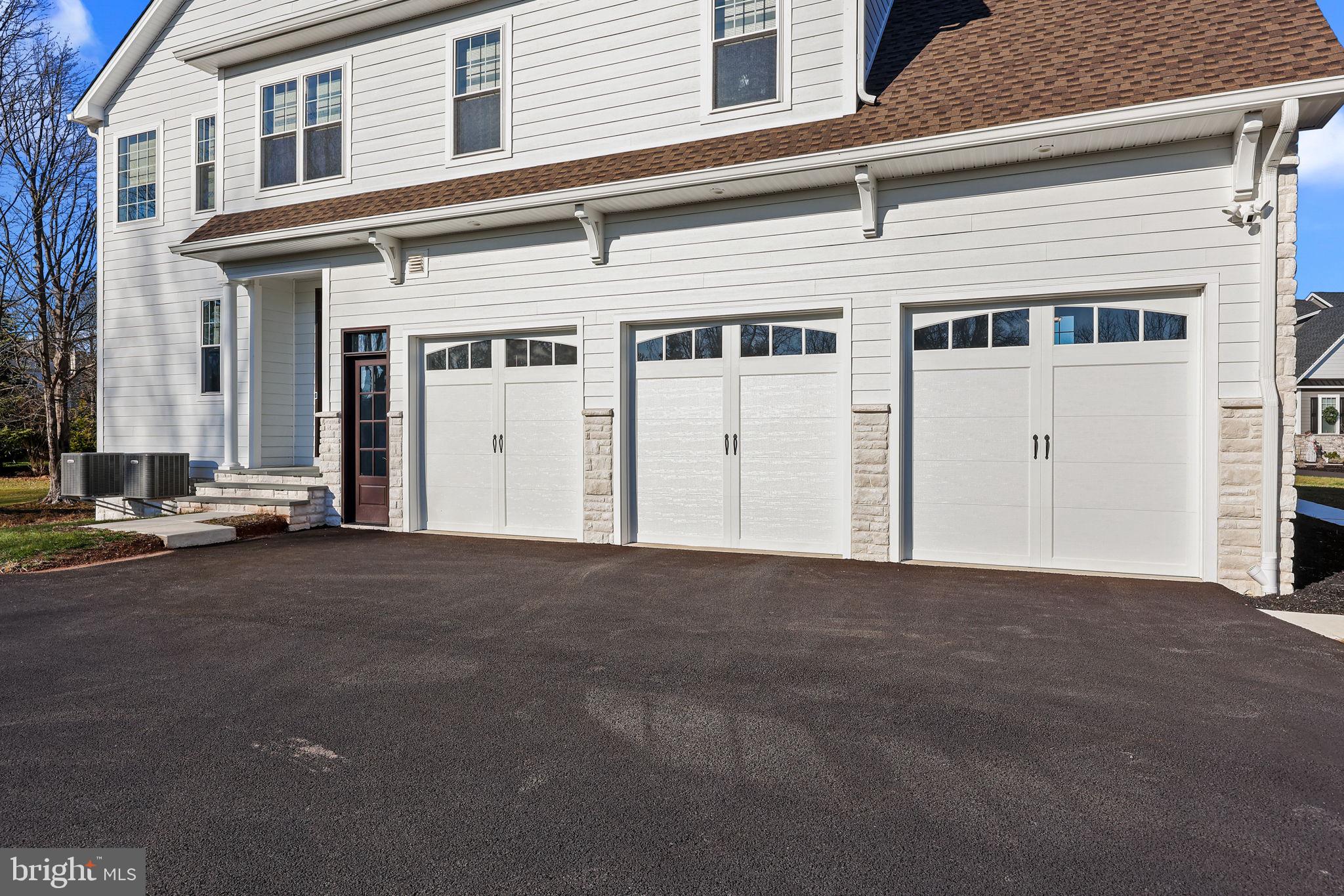 WAVERLY AT NORTHAMPTON - Residential