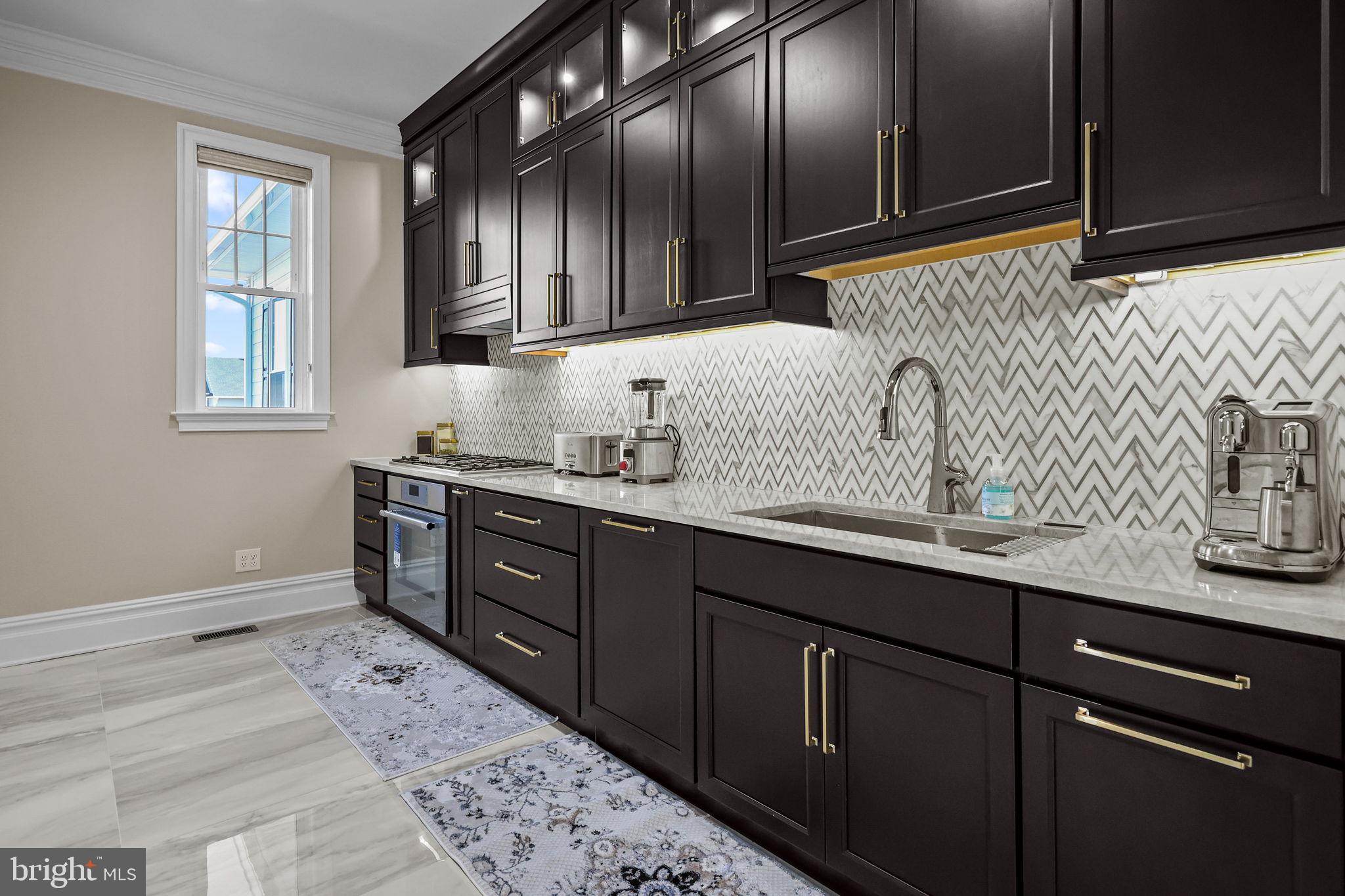 WAVERLY AT NORTHAMPTON - Residential