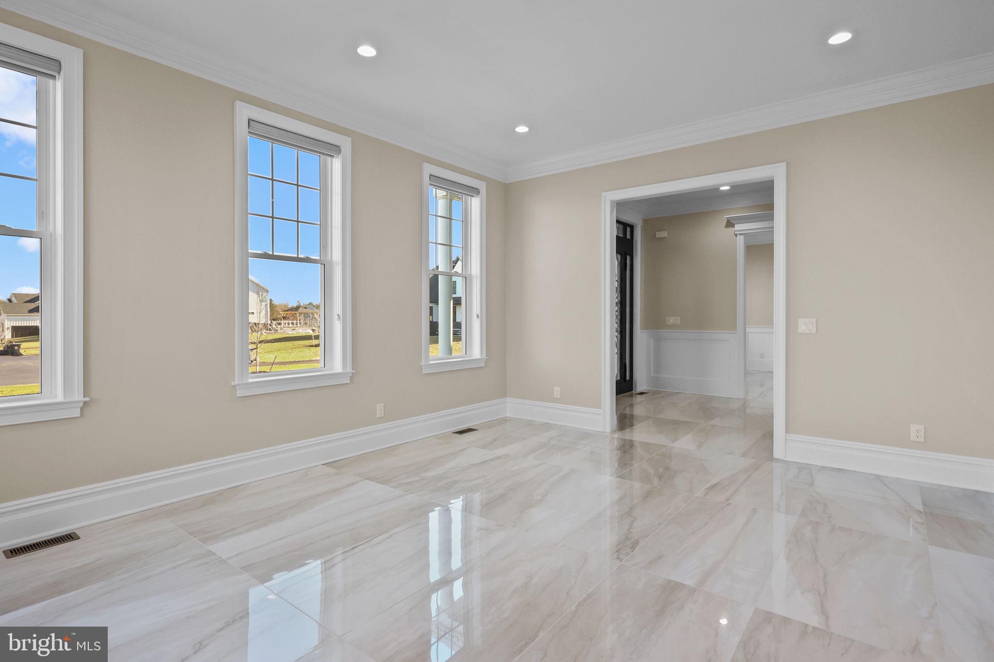 WAVERLY AT NORTHAMPTON - Residential