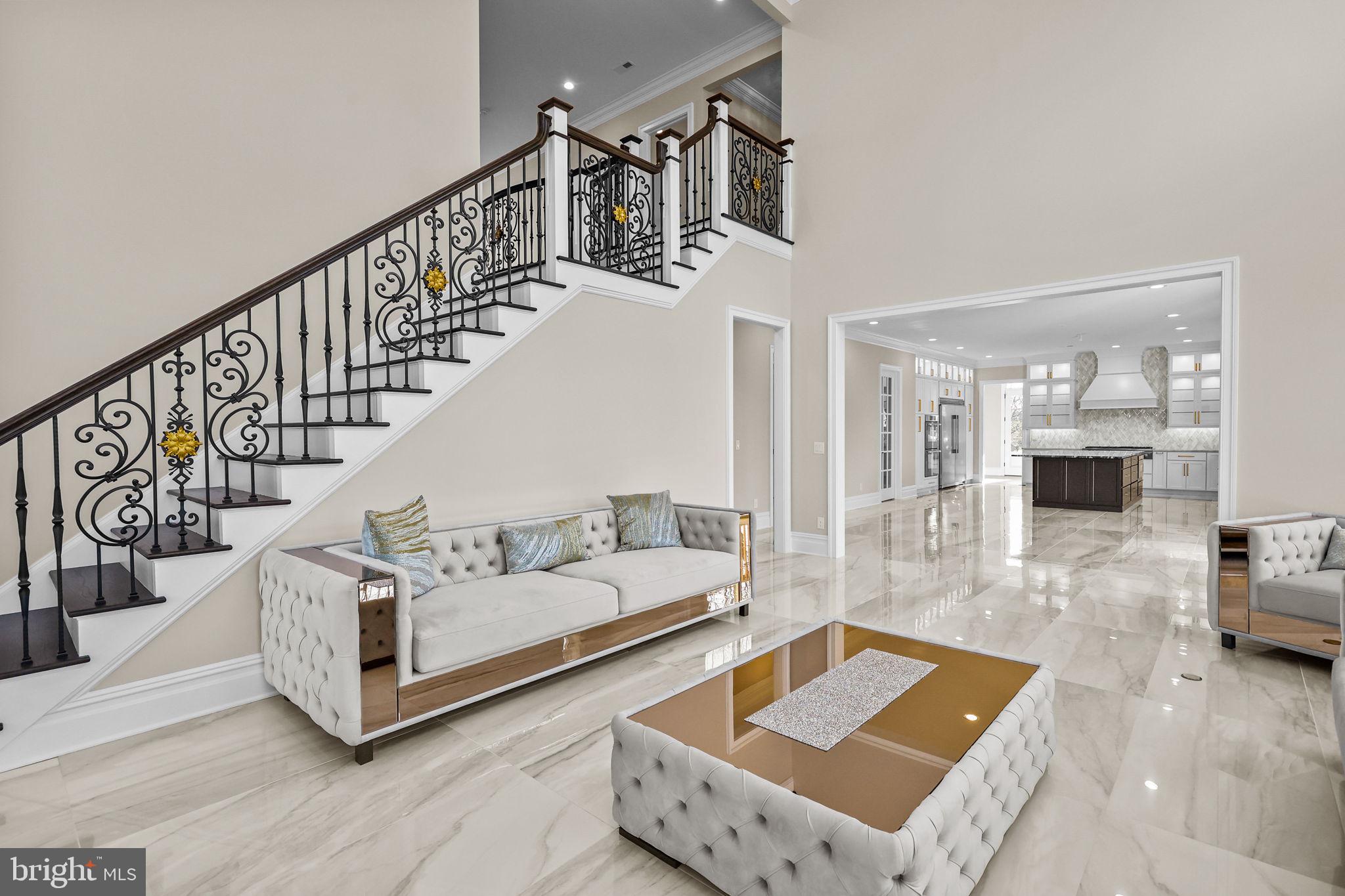 WAVERLY AT NORTHAMPTON - Residential