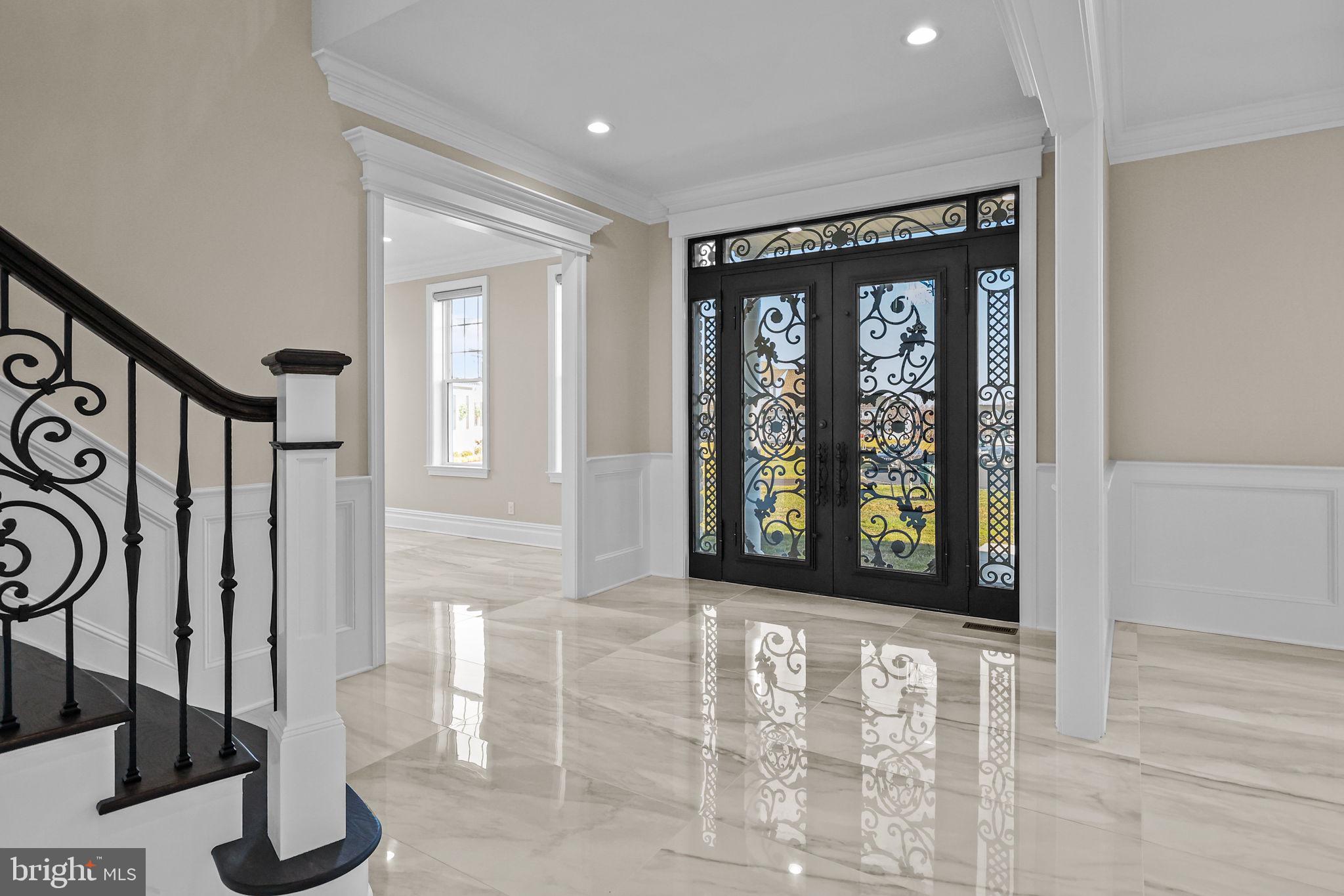 WAVERLY AT NORTHAMPTON - Residential