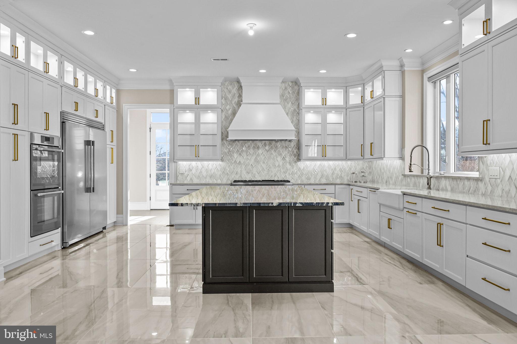 WAVERLY AT NORTHAMPTON - Residential