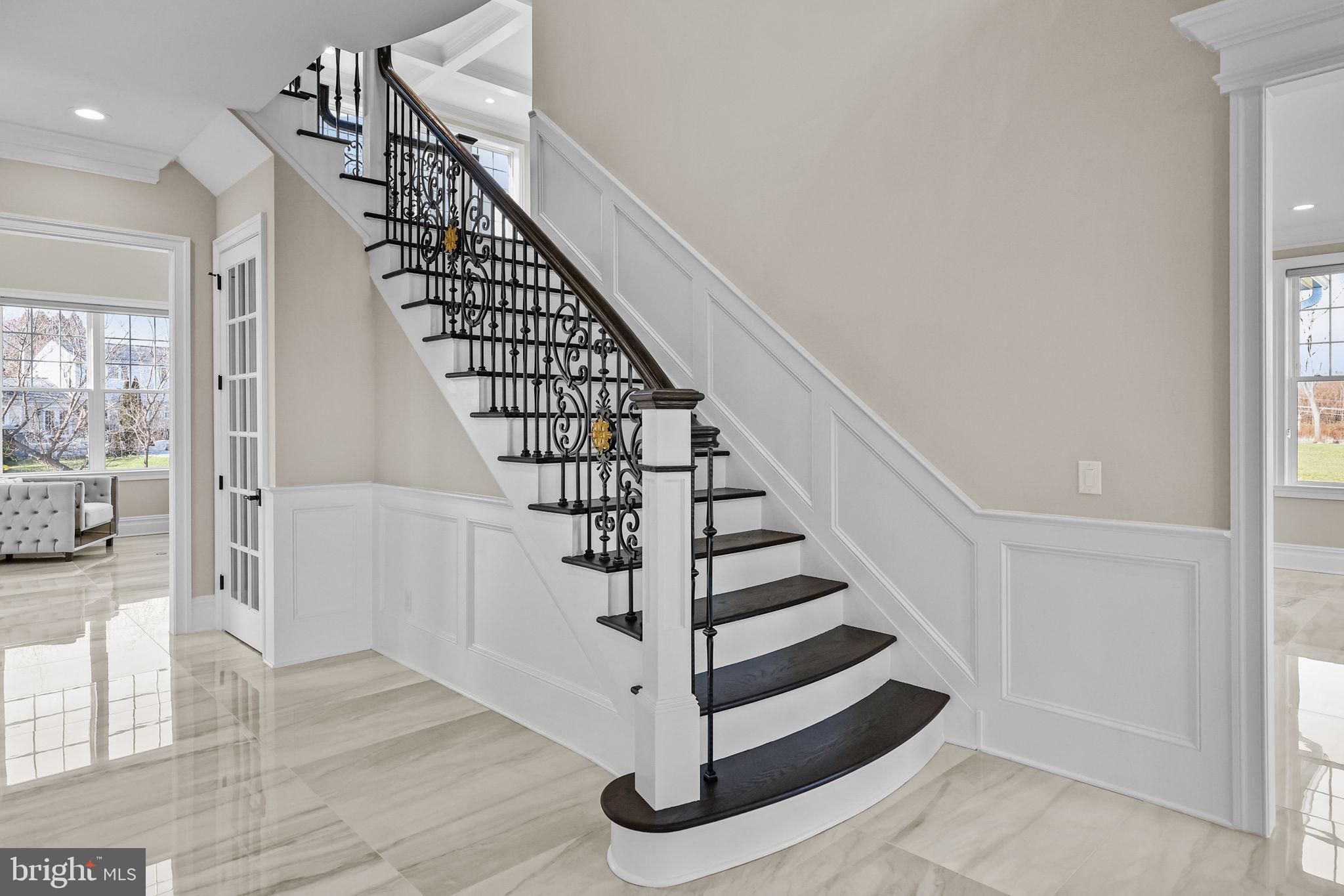 WAVERLY AT NORTHAMPTON - Residential