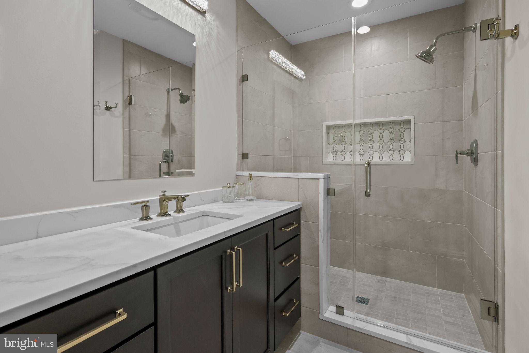 WAVERLY AT NORTHAMPTON - Residential