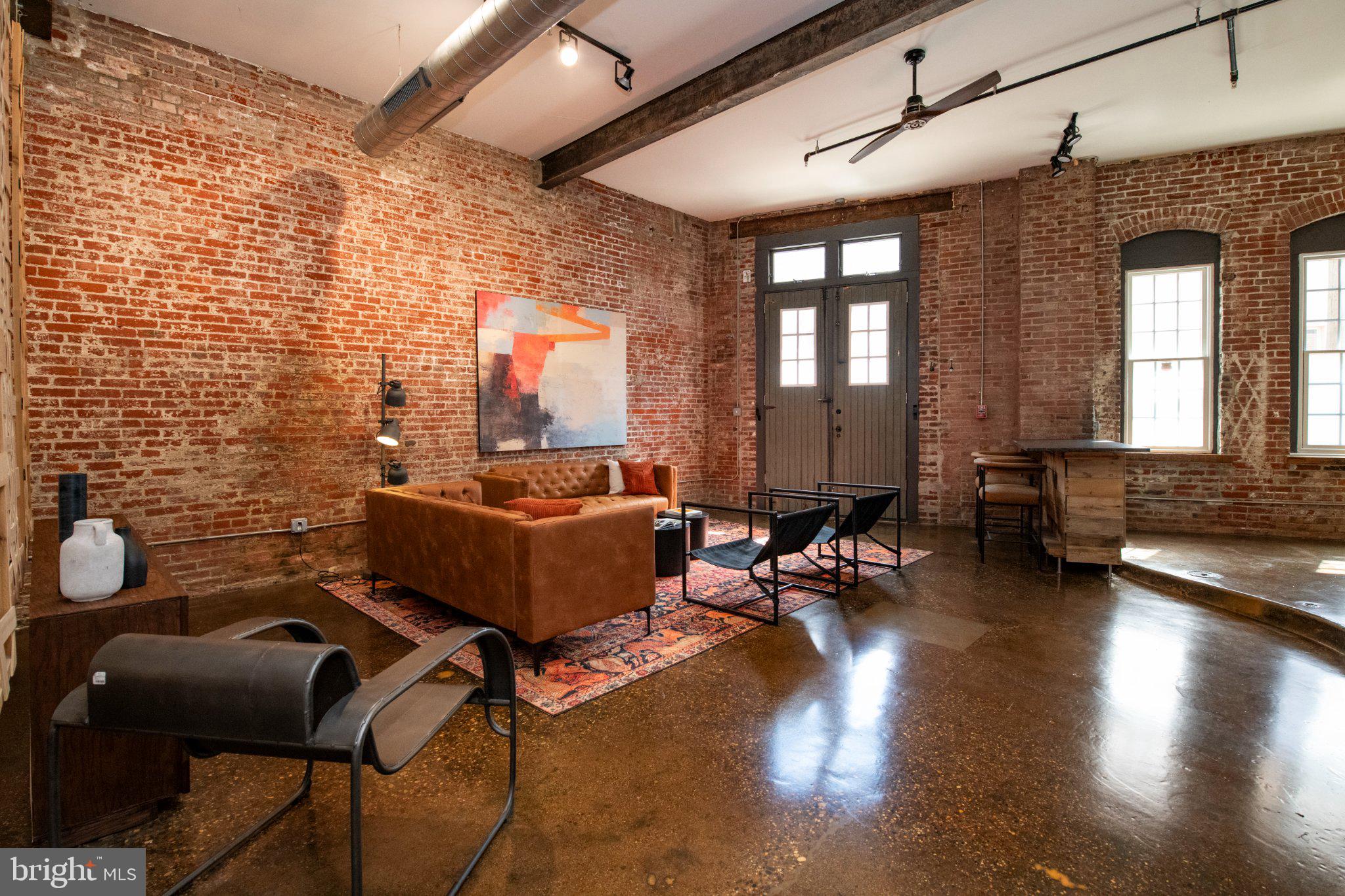 2135 E SUSQUEHANNA AVENUE 00 1B