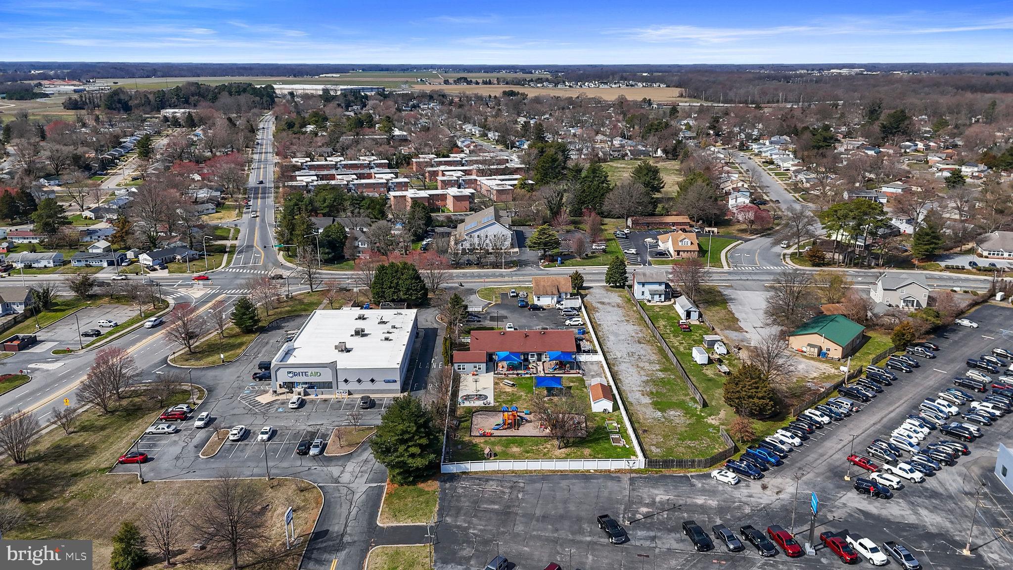 1339 S GOVERNORS AVENUE