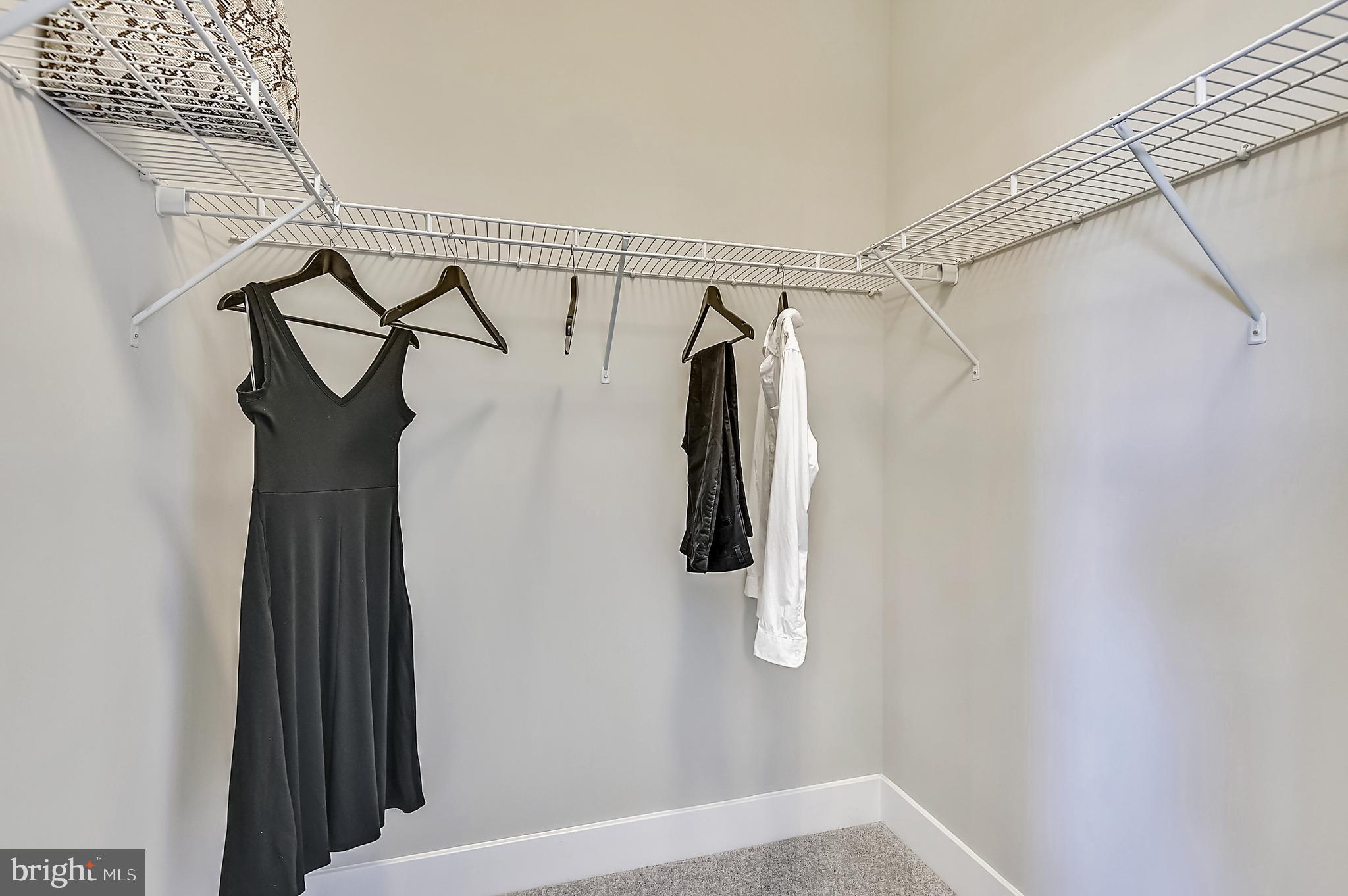 MANNING SQUARE TOWNS - Residential