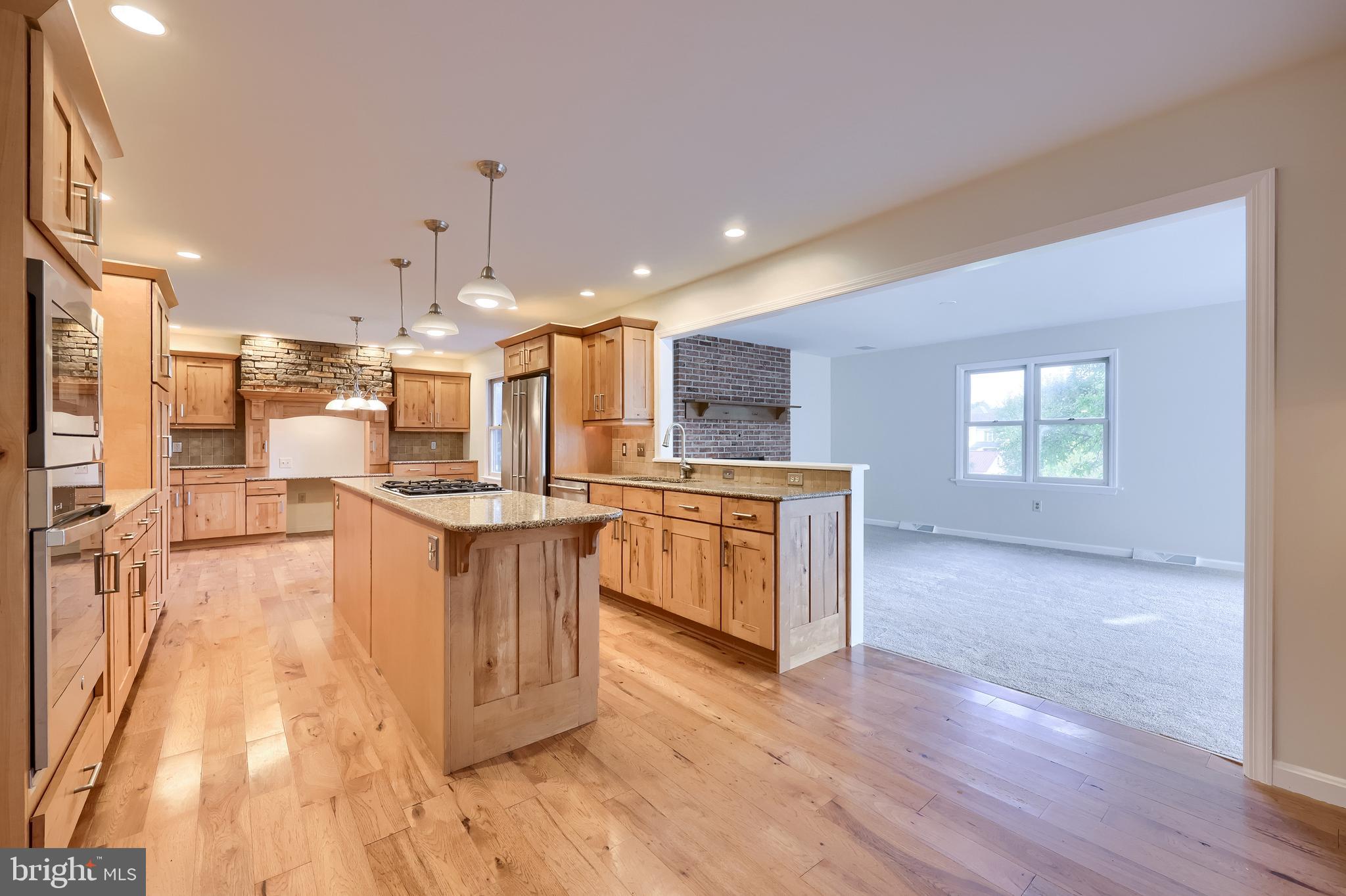 WEST GATE - Residential